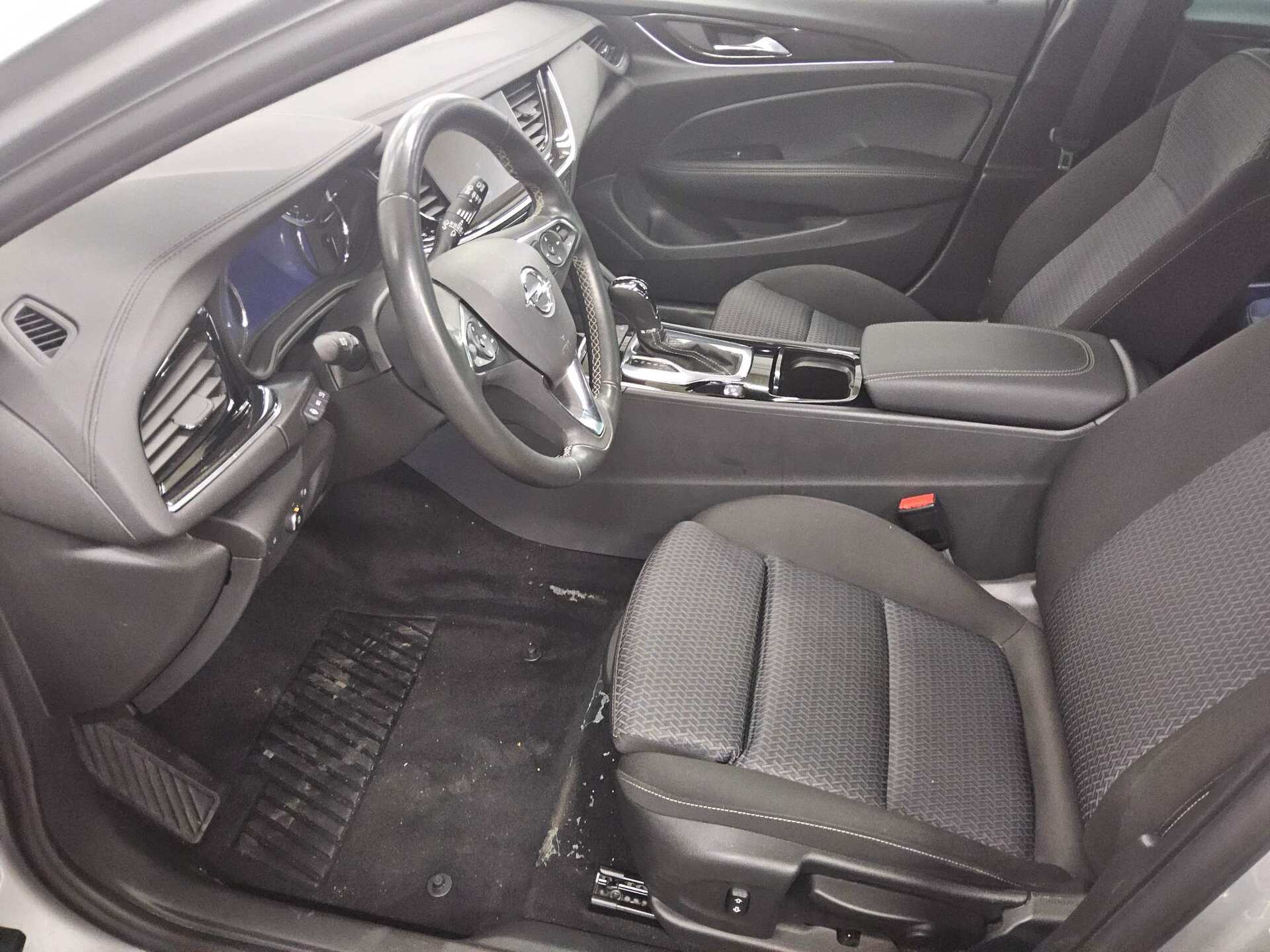 Opel Insignia ST 2.0 D Business Ed. Navi LED HuD RFK 8