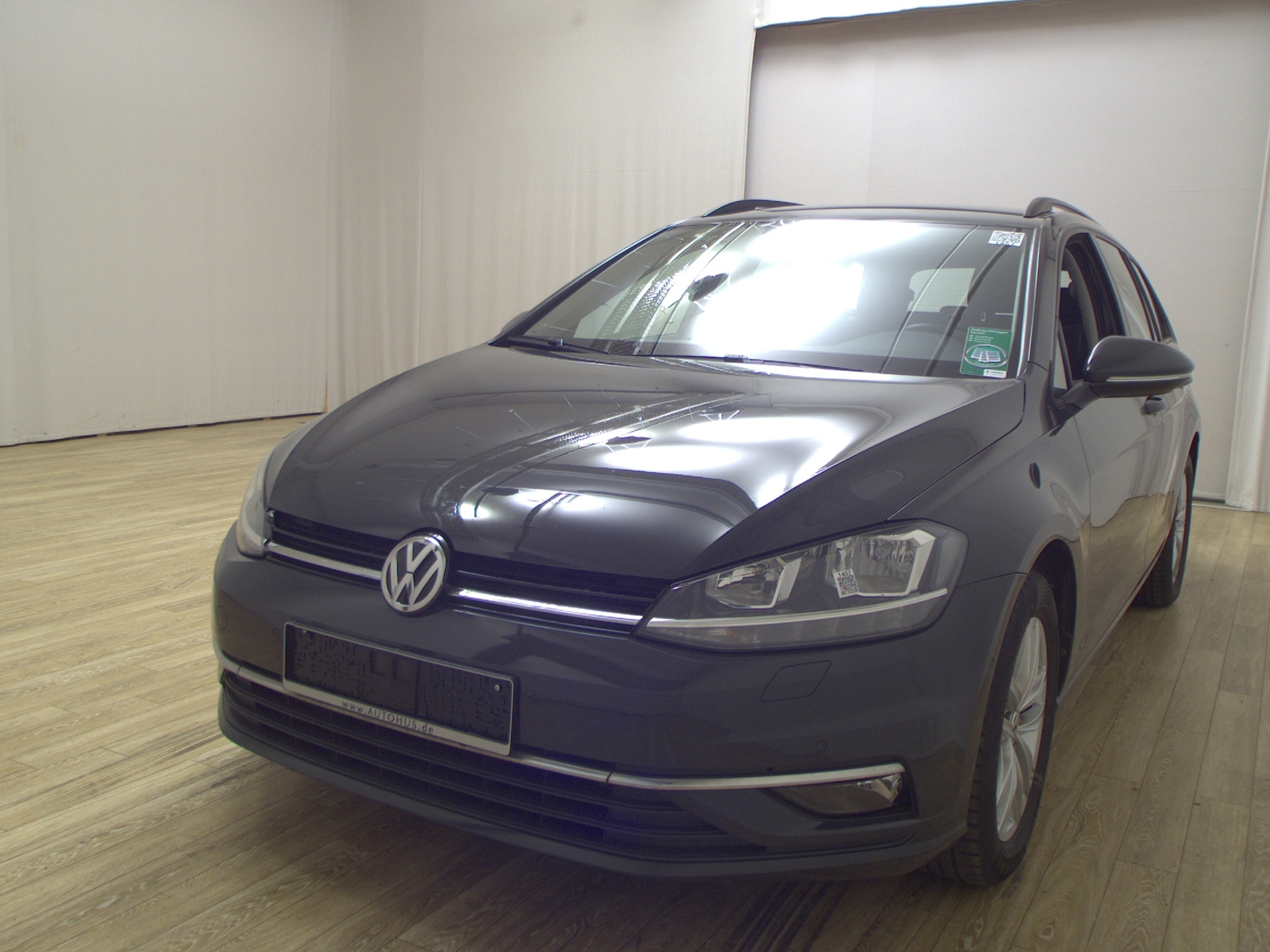 Volkswagen Golf-7 Var. 1.0 TSI Comf. Navi RFK AHK PDC Shz 2