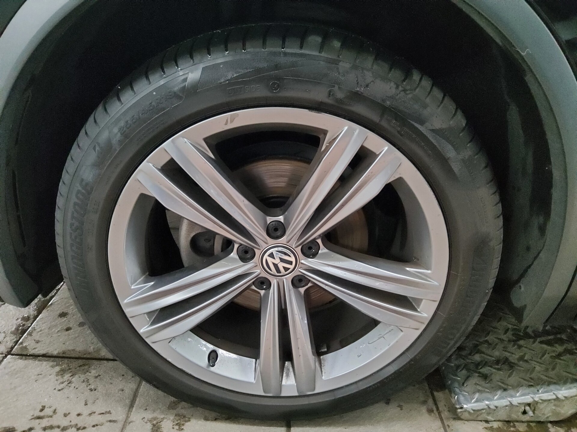 Volkswagen Tiguan Allspace 1.5 TSI R-Line Leder Navi+ AID 11