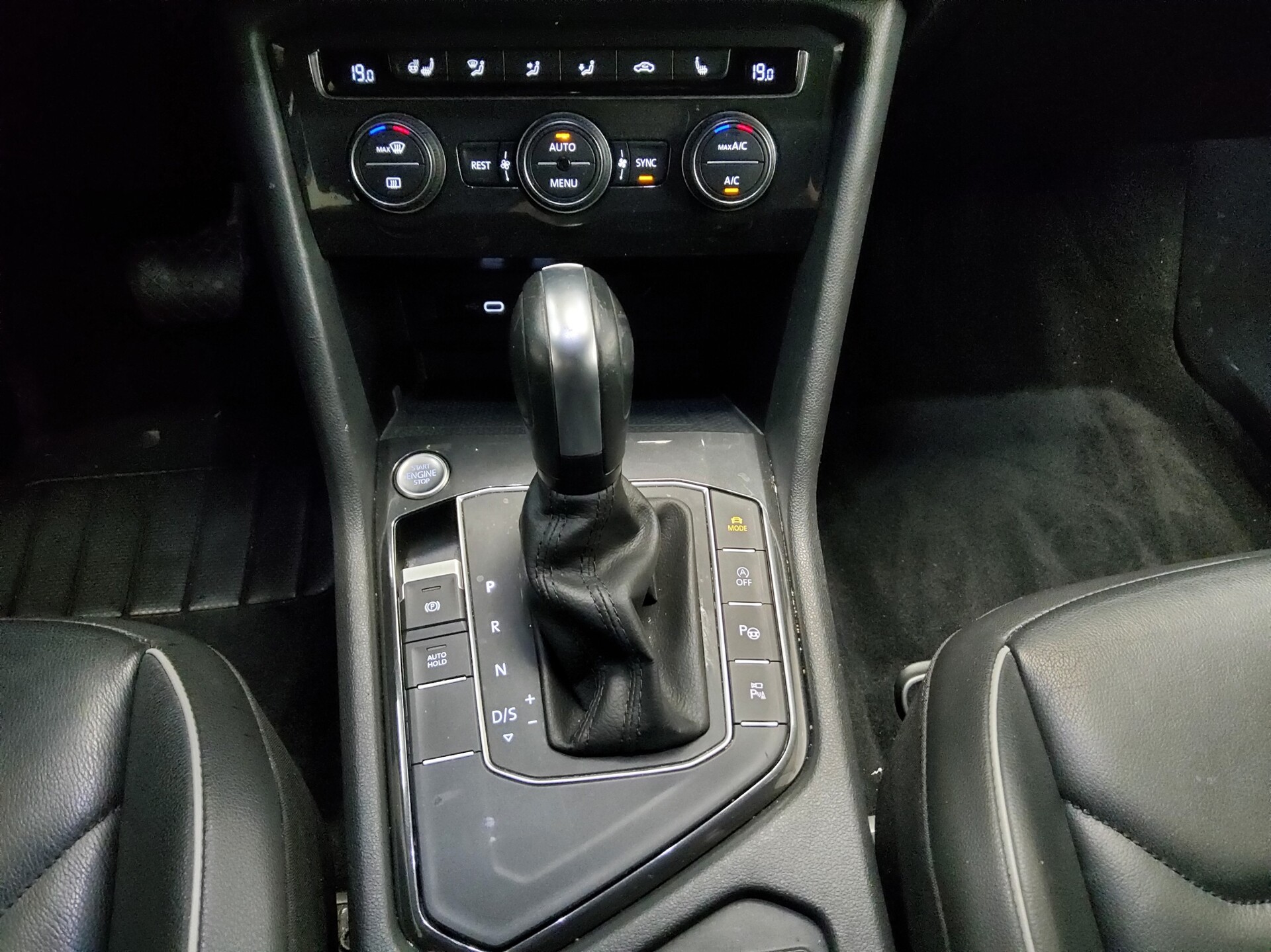 Volkswagen Tiguan Allspace 1.5 TSI R-Line Leder Navi+ AID 6