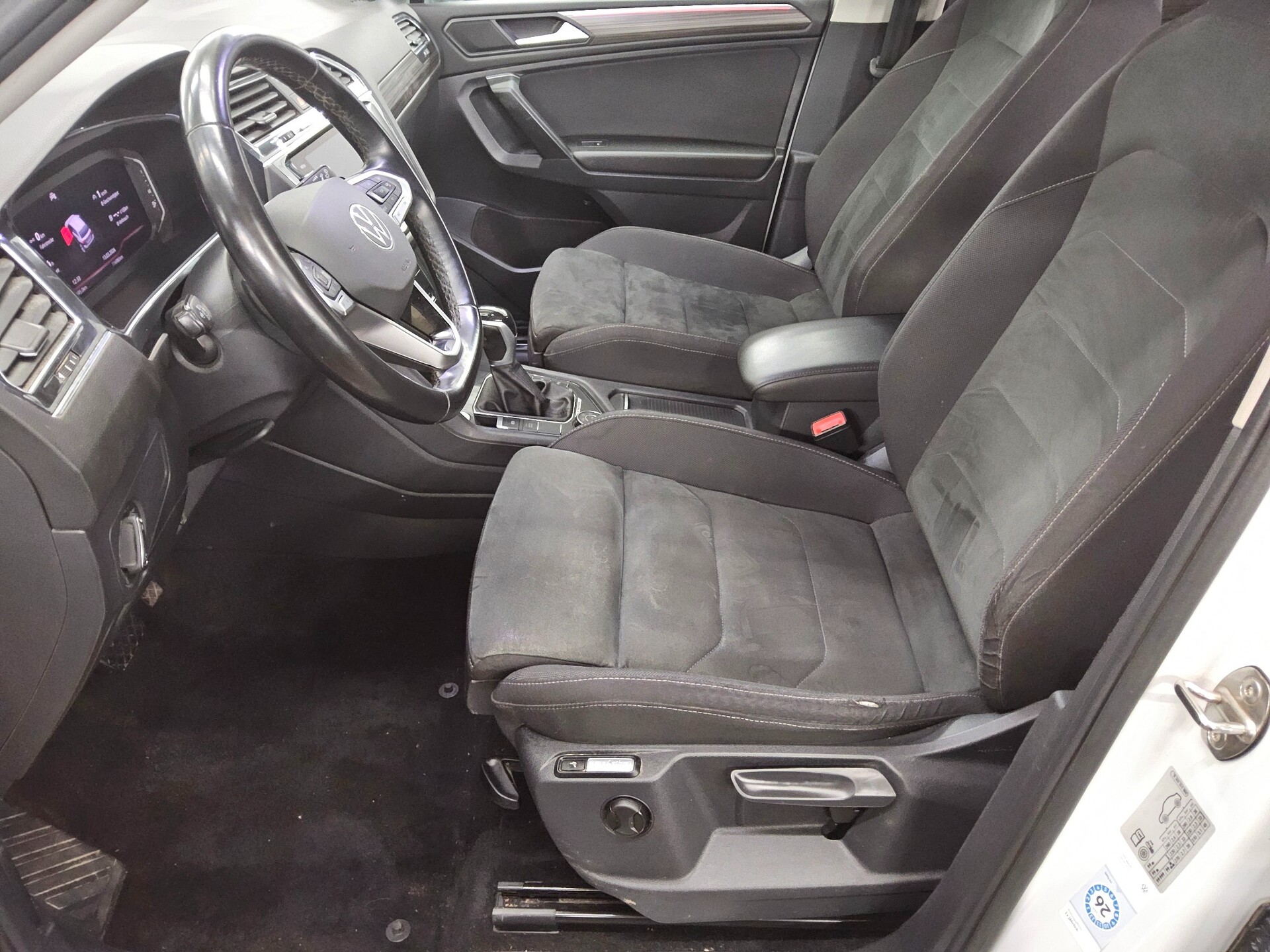 Volkswagen Tiguan Allspace 2.0 TDI 4M Elegance AID AHK StHz 9