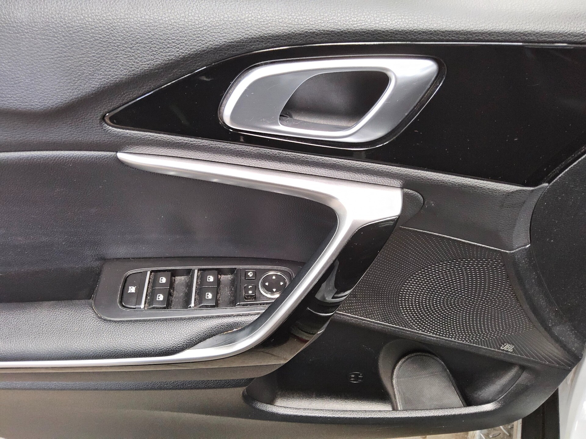 Kia X Ceed 1.6 CRDI Spirit Navi Panorama LED JBL 9