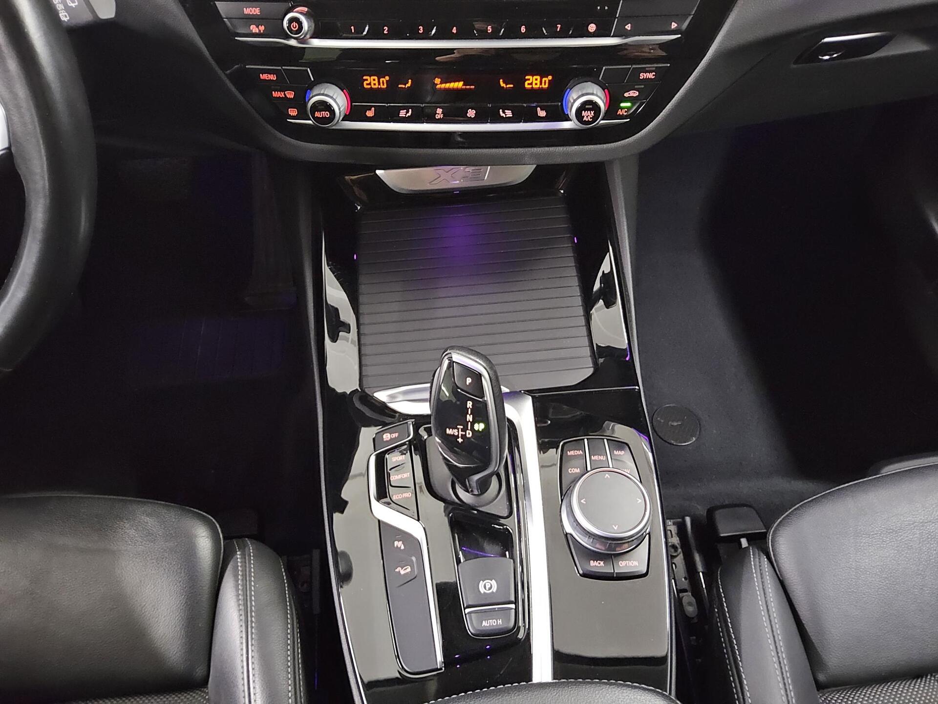 BMW X3 xDrive20d Advantage T-Leder Navi LED LC prof. 6