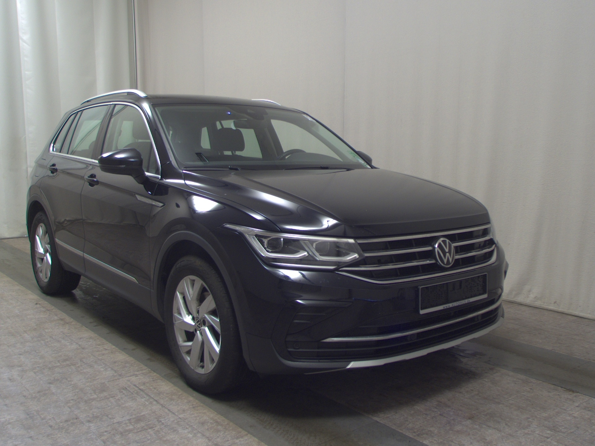 Volkswagen Tiguan 2.0 TDI Elegance Navi LED AID RFK 3
