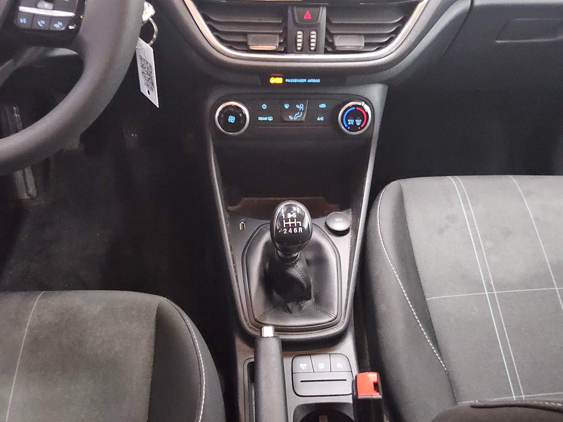 Ford Fiesta 1.0 EB Cool&Connect Navi PDC Tempomat DAB 6