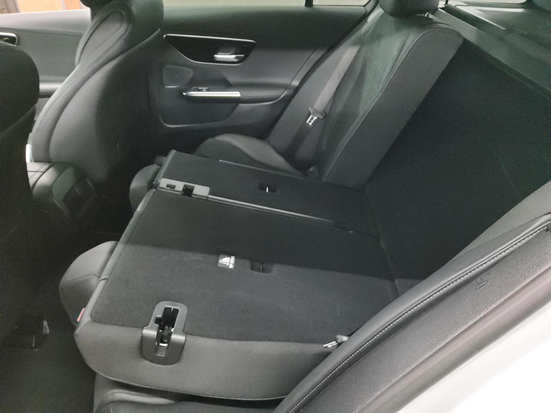 Mercedes-Benz C 200 T d AMG-Line Digital Light Navi RFK 12