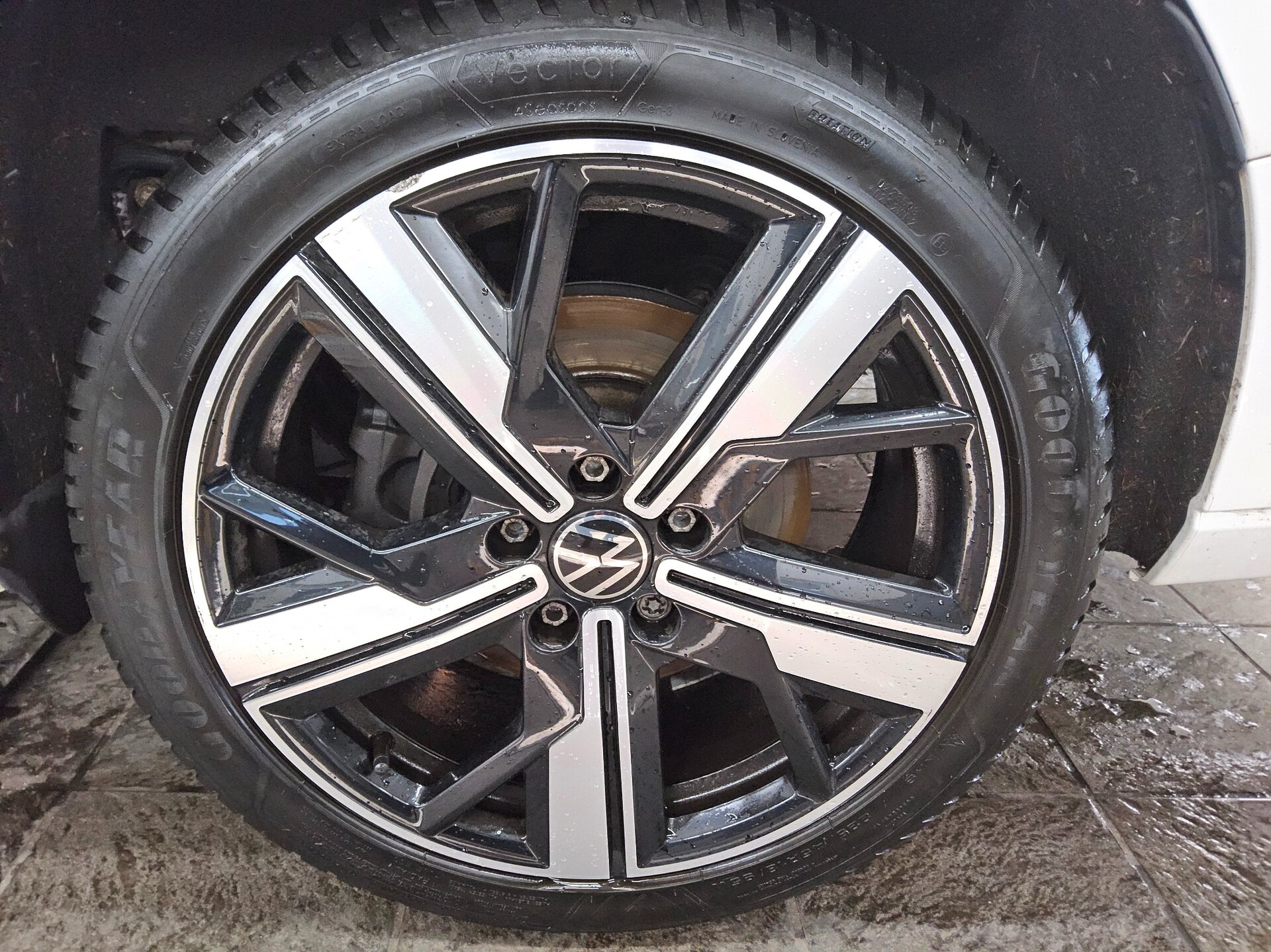 Volkswagen Caddy Maxi 1.5 TSI Move 7-Sitze Navi Pano RfK 11