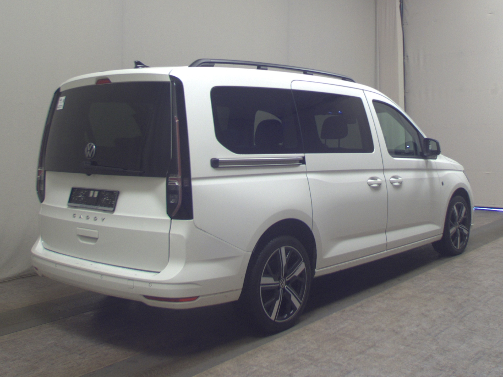 Volkswagen Caddy Maxi 1.5 TSI Move 7-Sitze Navi Pano RfK 4