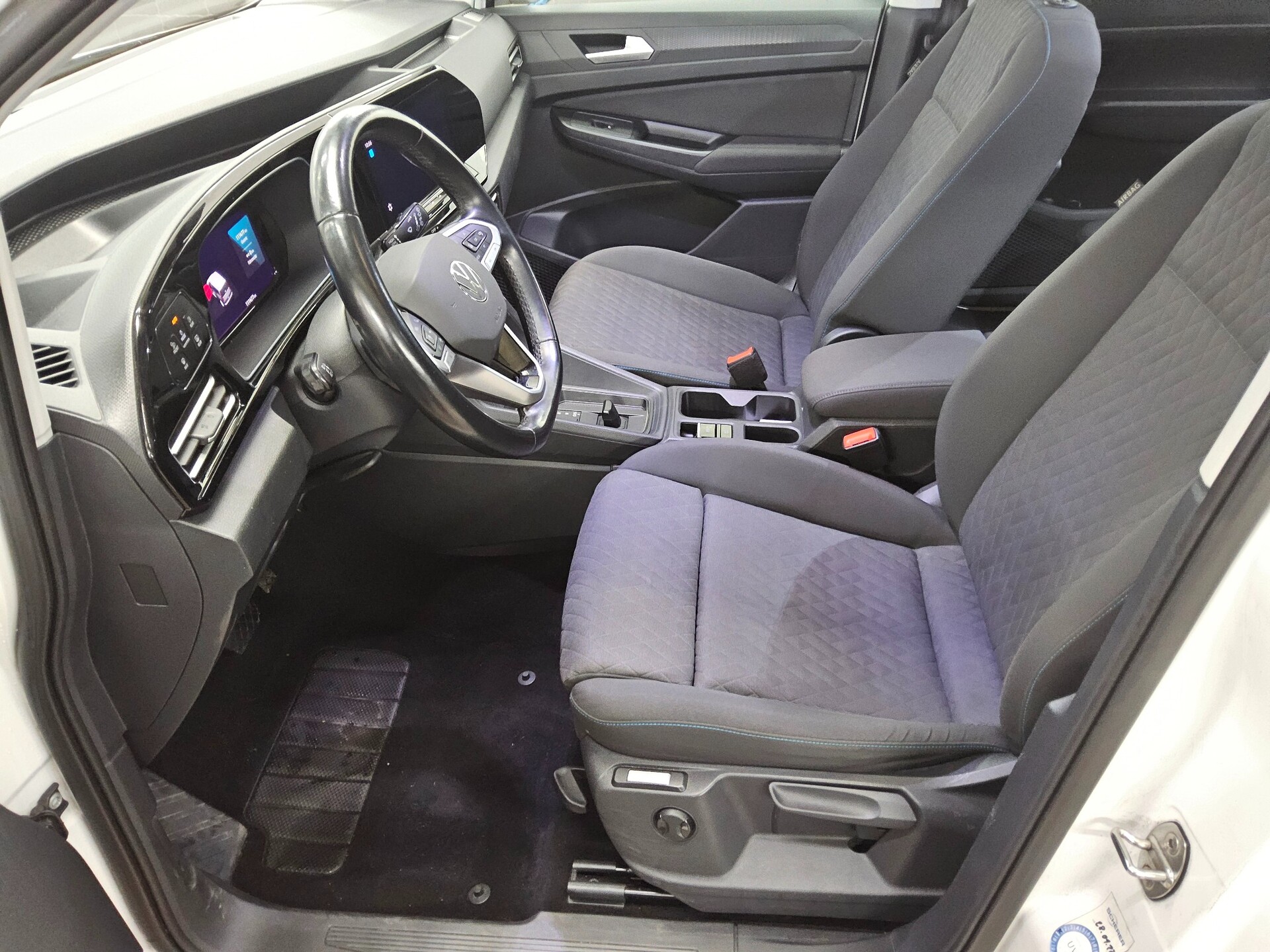 Volkswagen Caddy Maxi 1.5 TSI Move 7-Sitze Navi Pano RfK 9