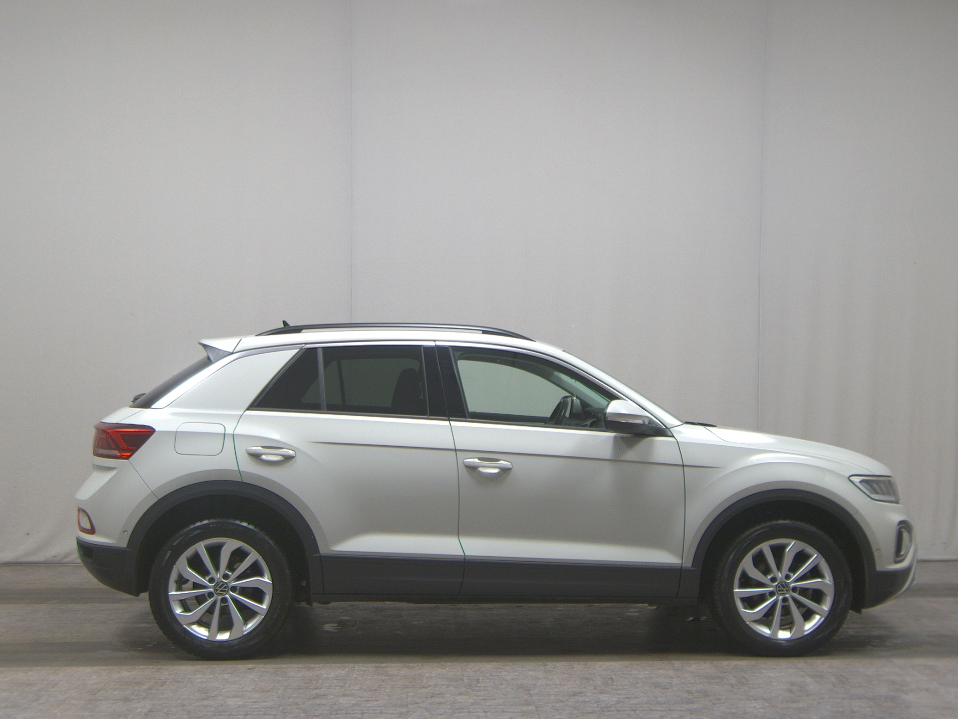 Volkswagen T-Roc 1.5 TSI Life AHK ACC StandHzg DC Nav vorr.