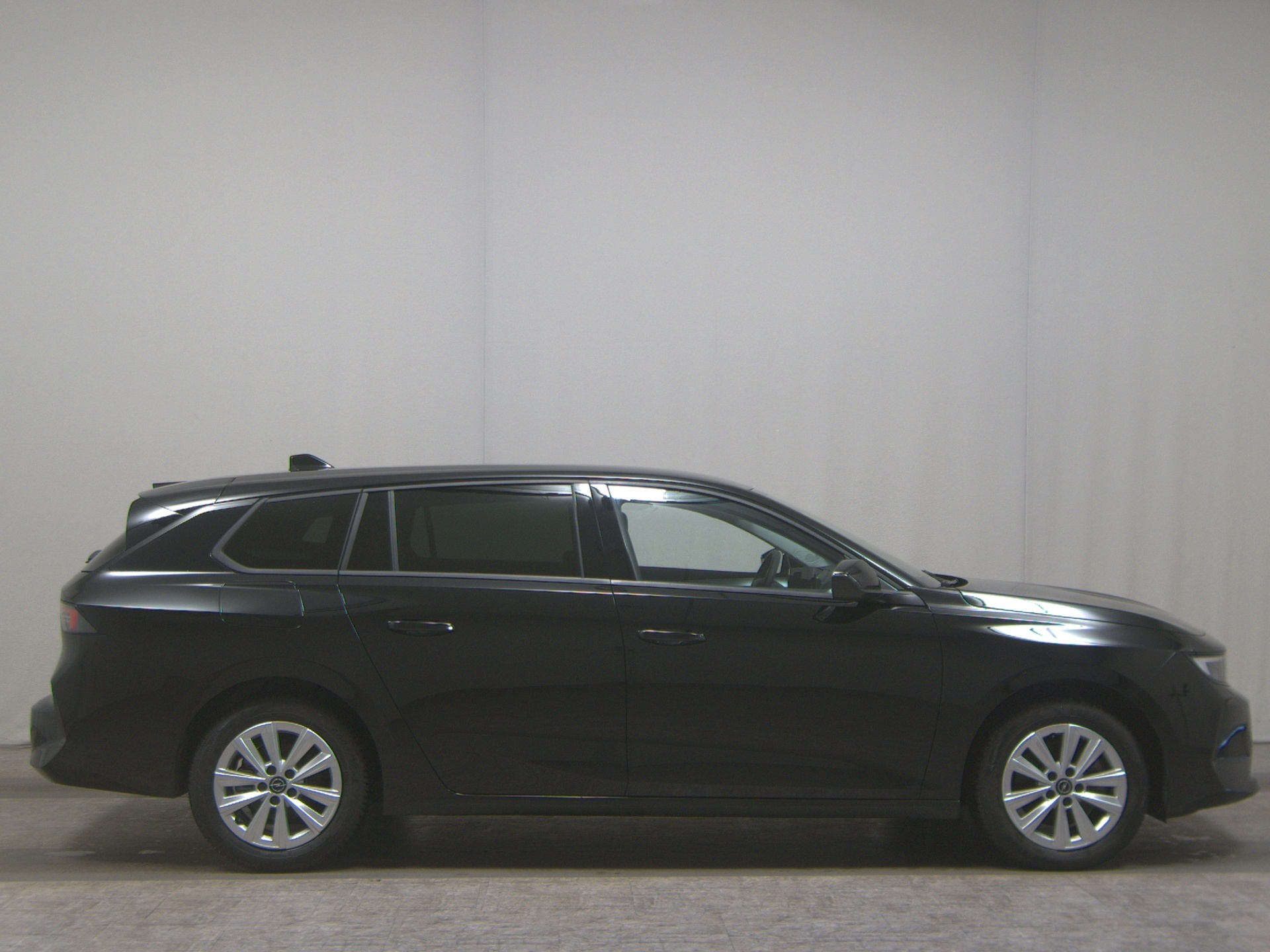 Opel Astra ST 1.2 Turbo Business Ed. DC SHZ LED