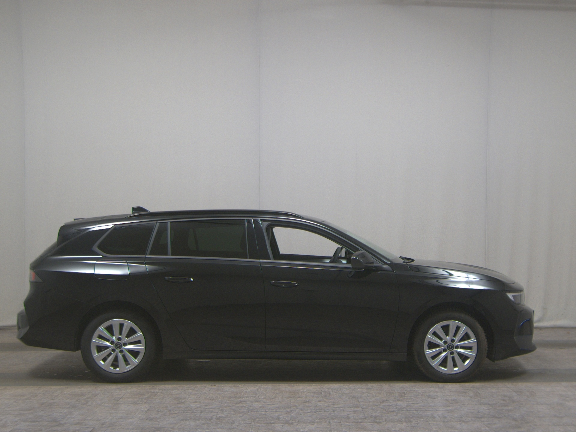 Opel Astra ST 1.2 Turbo Business Elegance Nav LED RFK