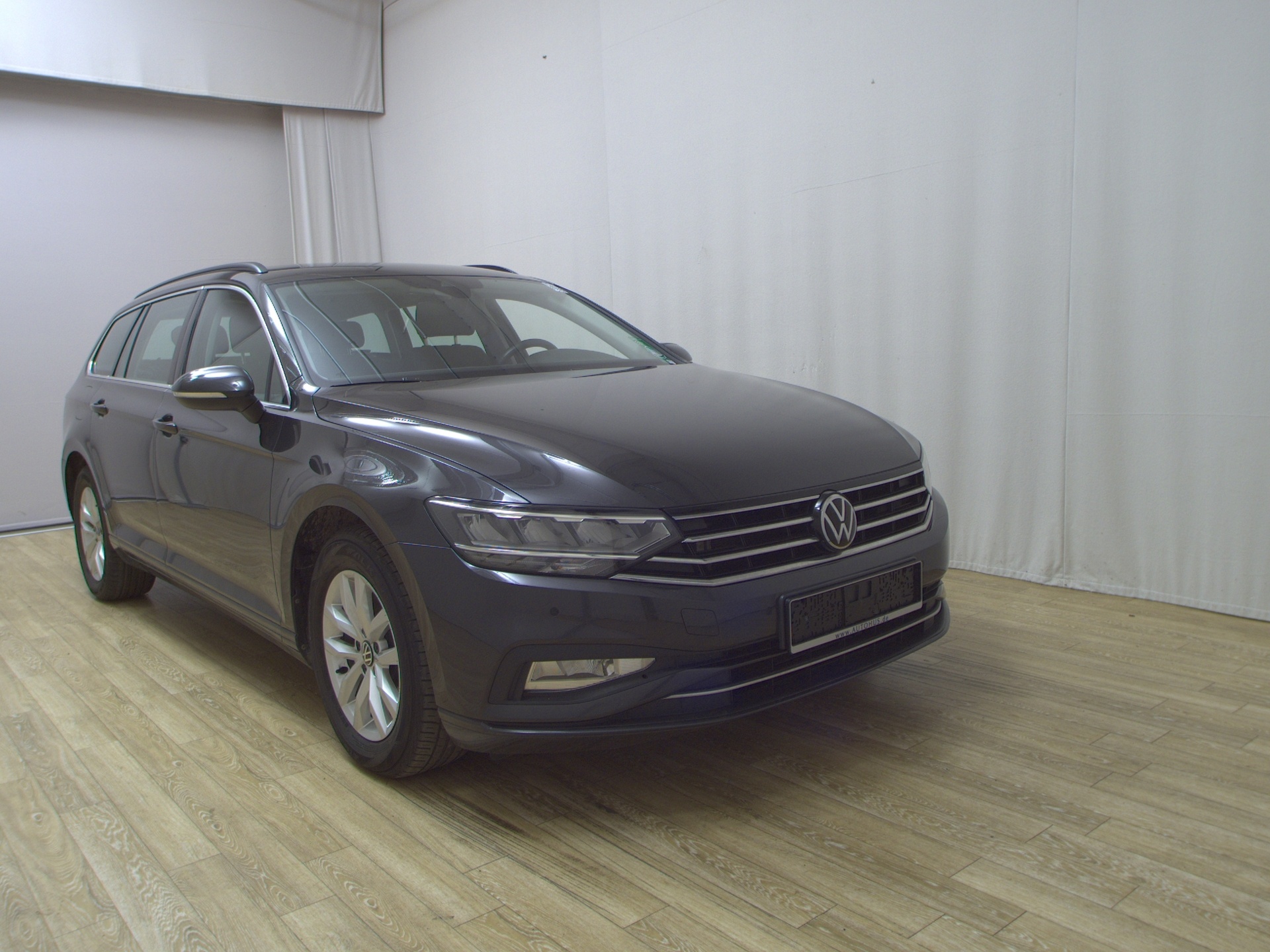 Volkswagen Passat Var. 2.0 TDI Business Navi LED RfK StHzg 3