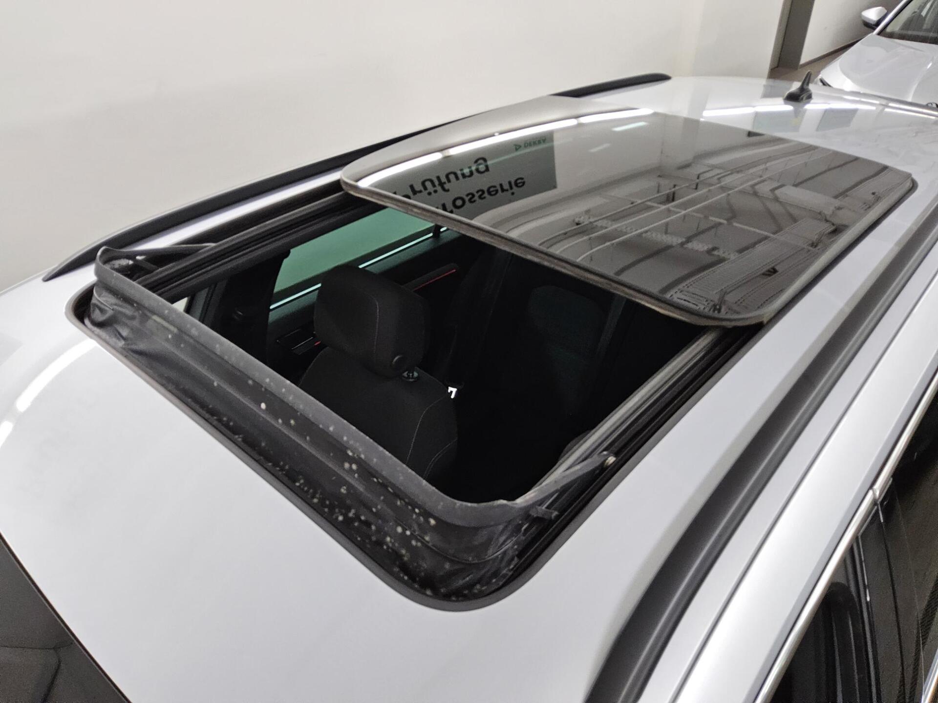 Volkswagen Passat Var. 2.0 TDI 4M Business Nav LED AID Pano 13