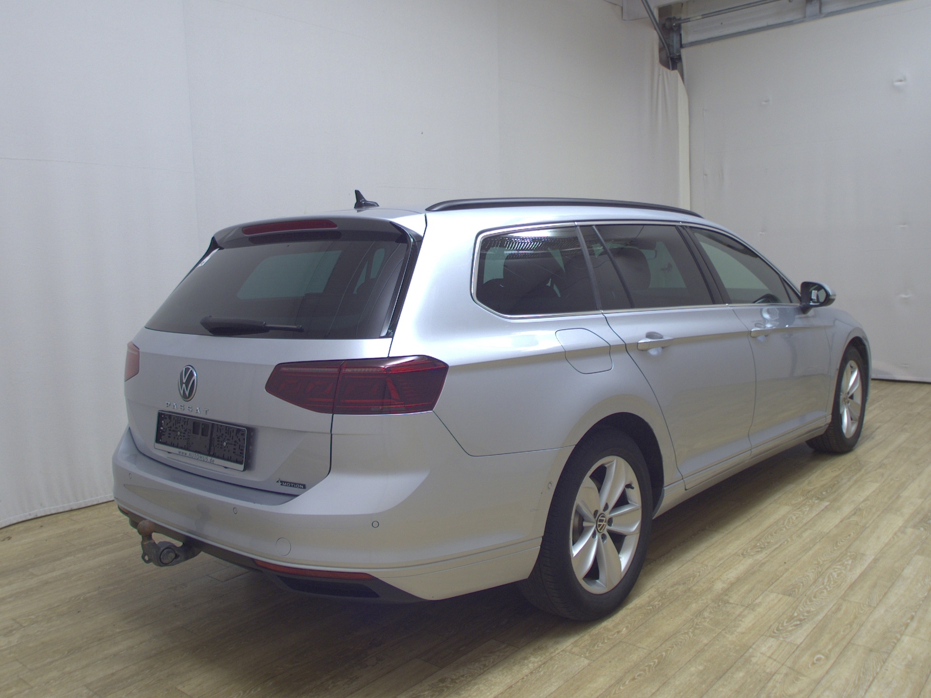 Volkswagen Passat Var. 2.0 TDI 4M Business Nav LED AID Pano 4