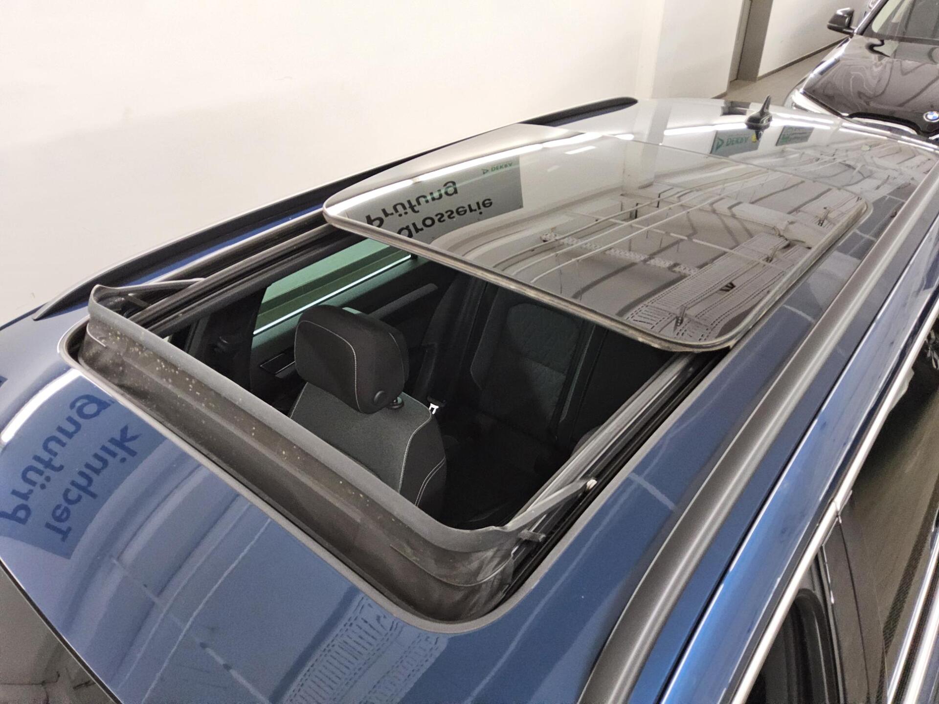 Volkswagen Passat Var. 2.0 TDI Business Navi LED Pano RFK 12