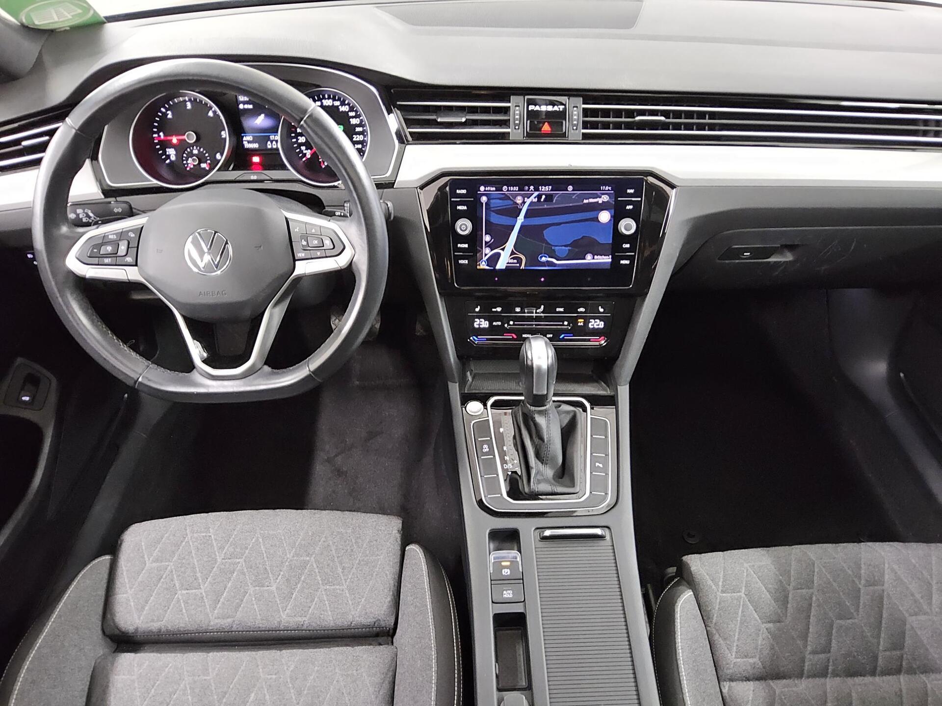 Volkswagen Passat Var. 2.0 TDI Business Navi LED Pano RFK 5
