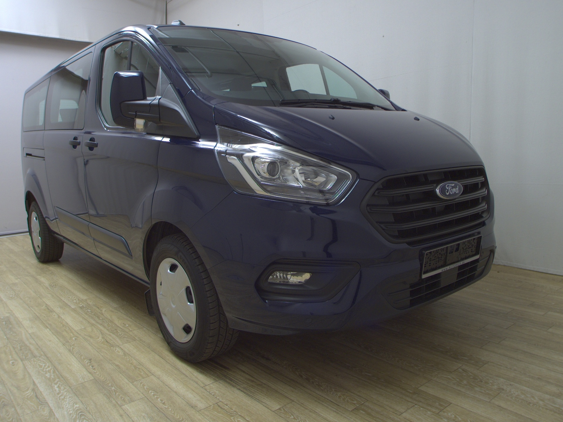 Ford Transit Custom 2.0 EB Trend L2 8-Sitze Navi PDC 3