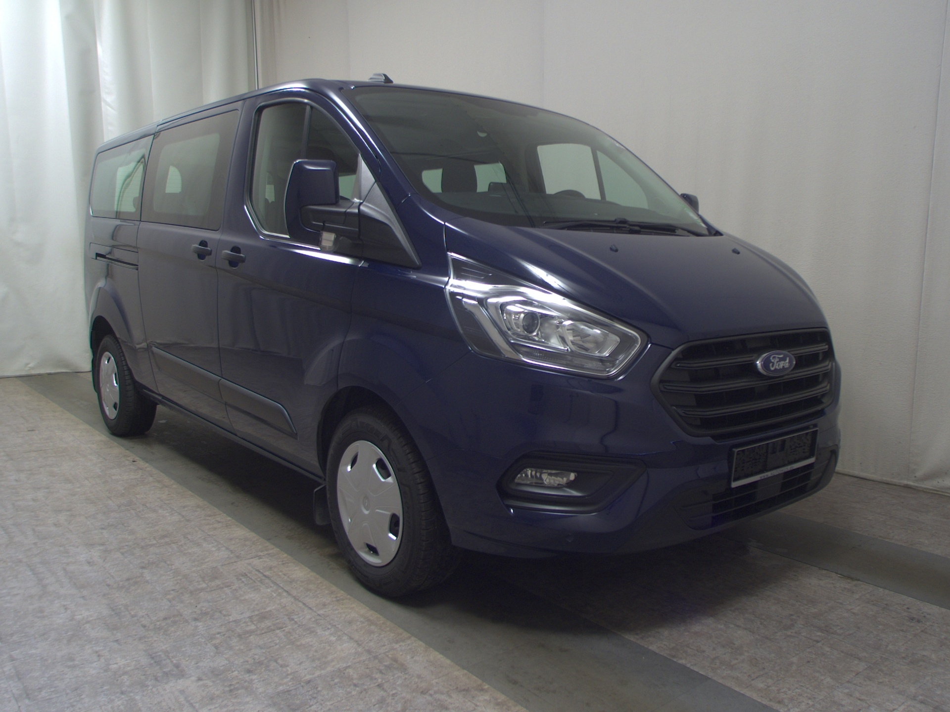 Ford Transit Custom 2.0 EB Trend L2H1 8-Sitze Navi 3