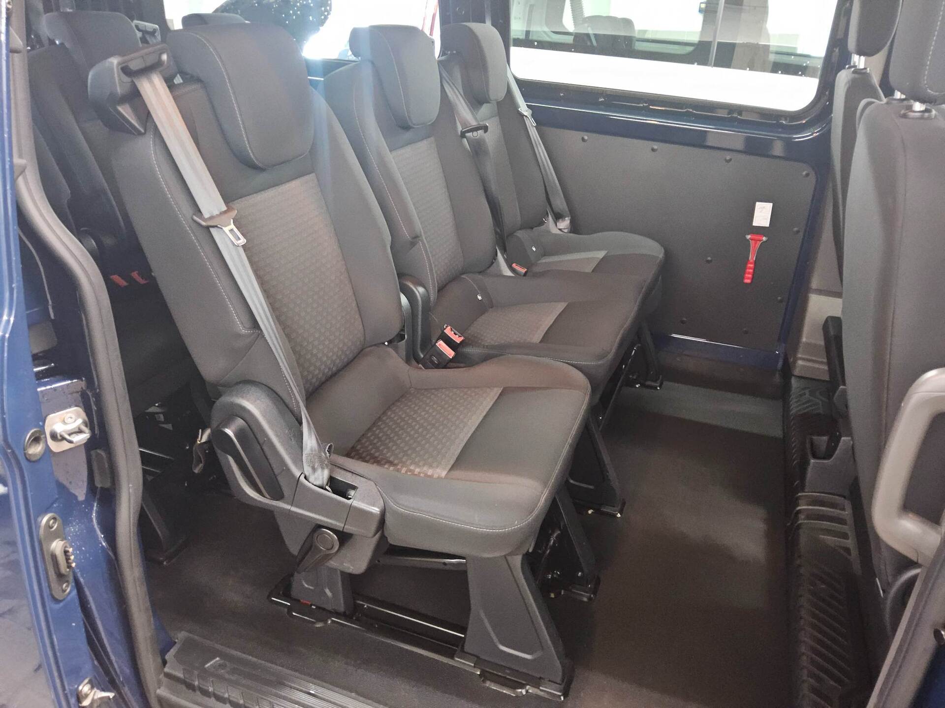 Ford Transit Custom 2.0 EB Trend L2H1 8-Sitze Navi 12