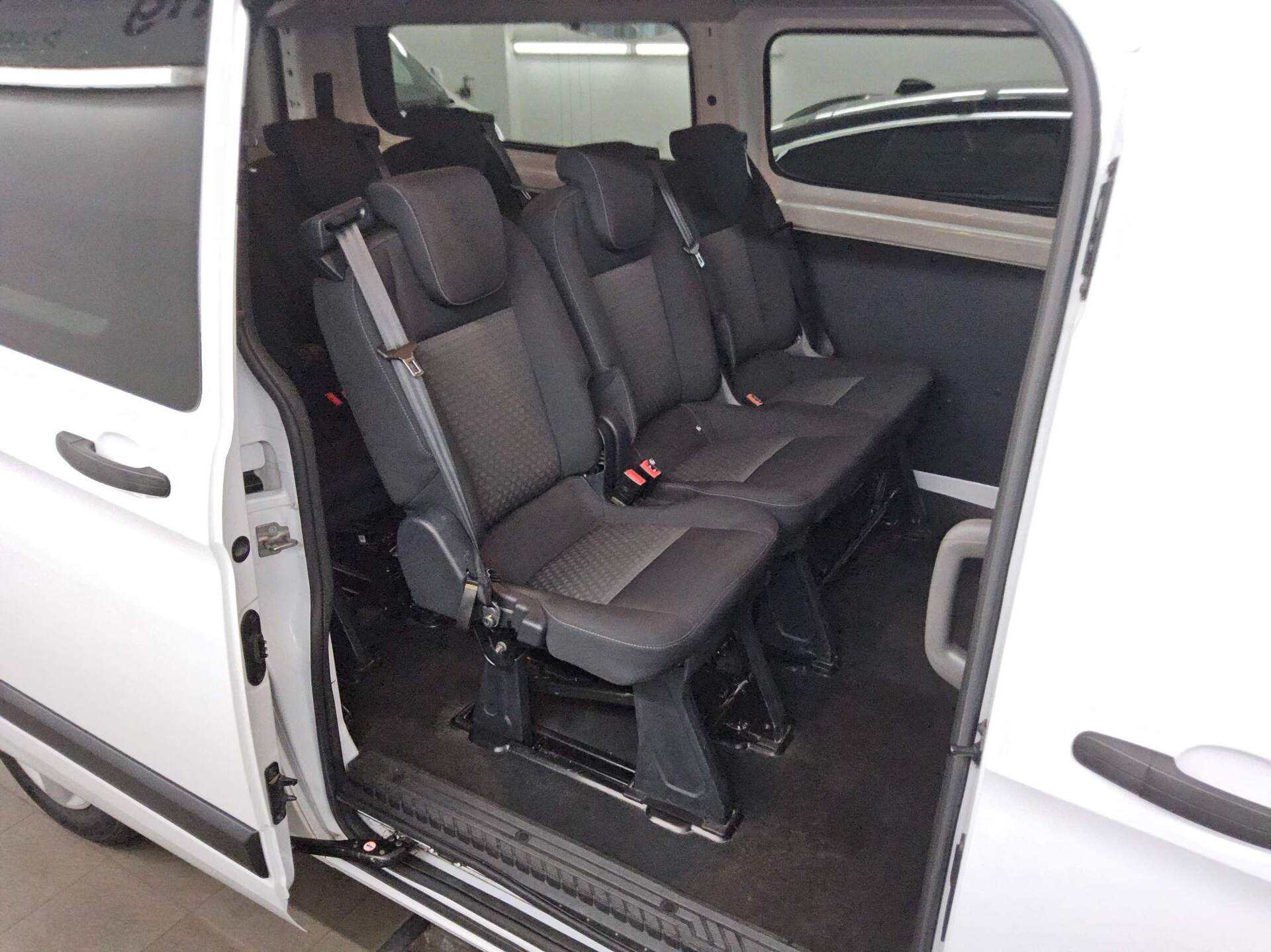 Ford Transit Custom 2.0 TDCi Trend L2 Navi PDC Klima 8