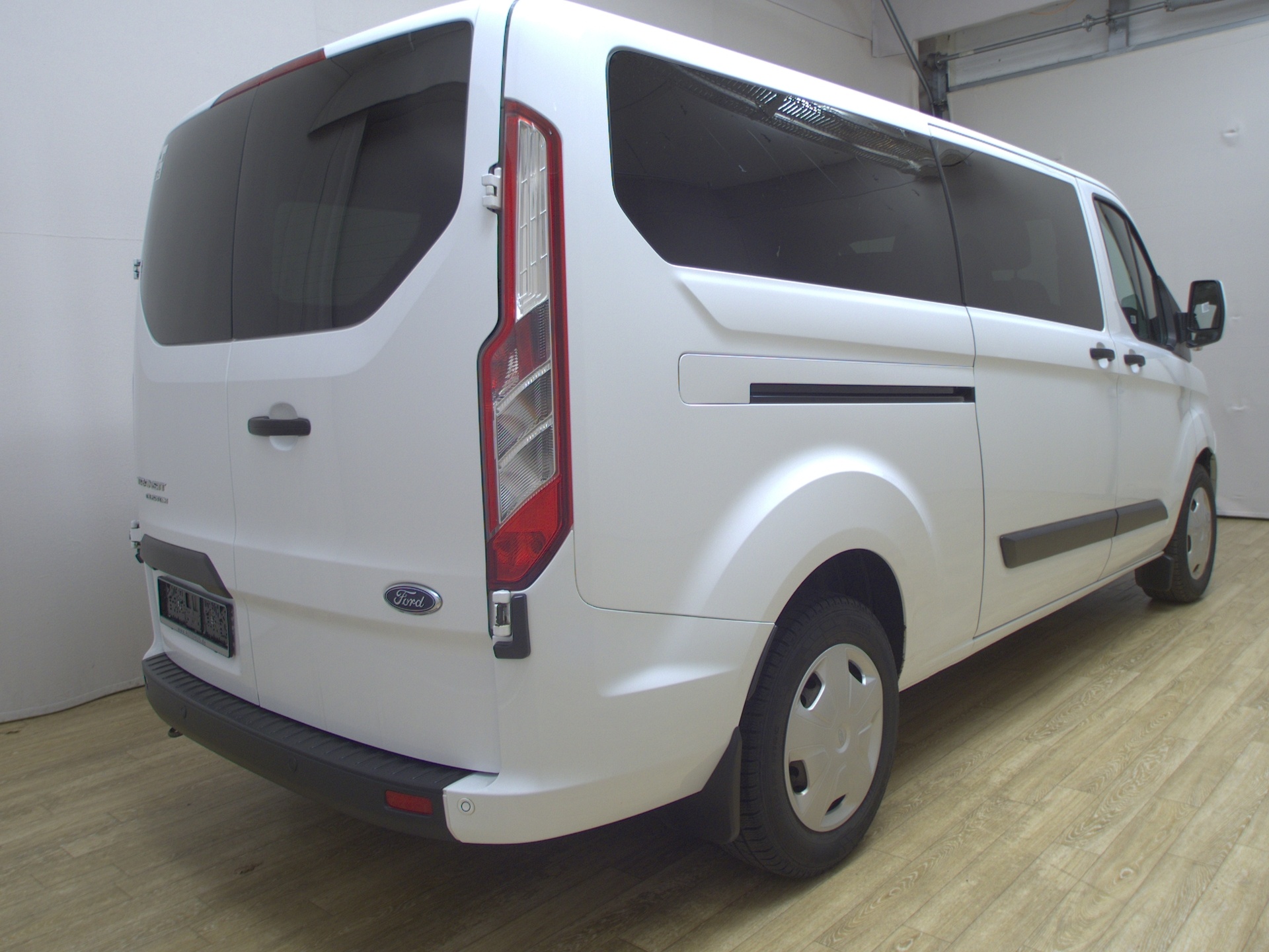 Ford Transit Custom 2.0 TDCi Trend L2 Navi PDC Klima 4