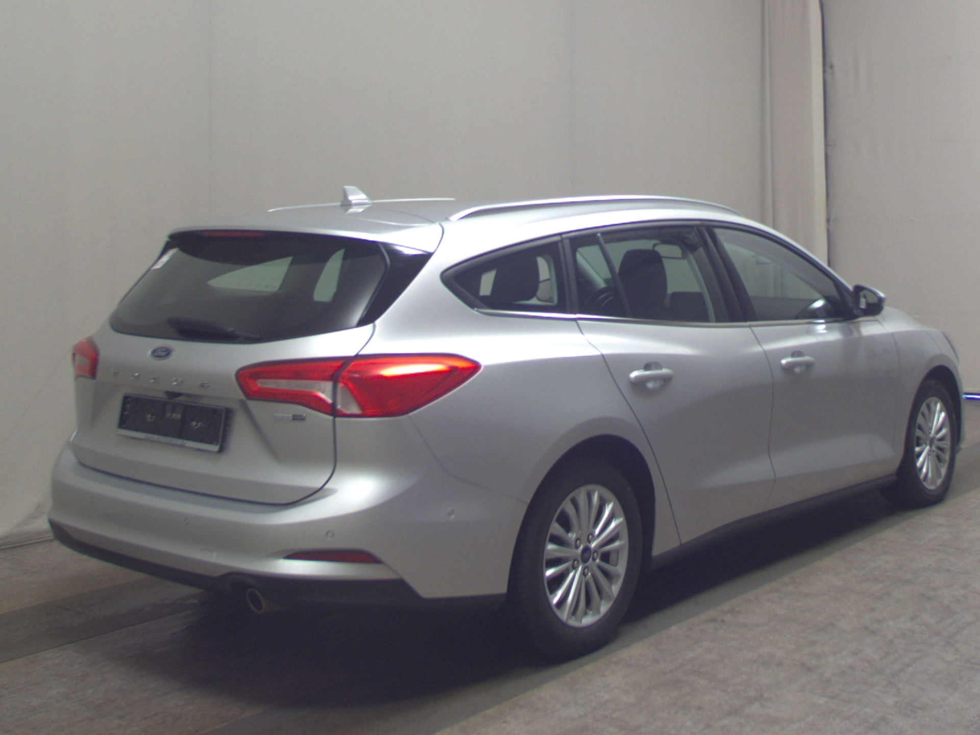 Ford Focus Turnier 1.0 EB Titanium Navi LED RFK PDC 4