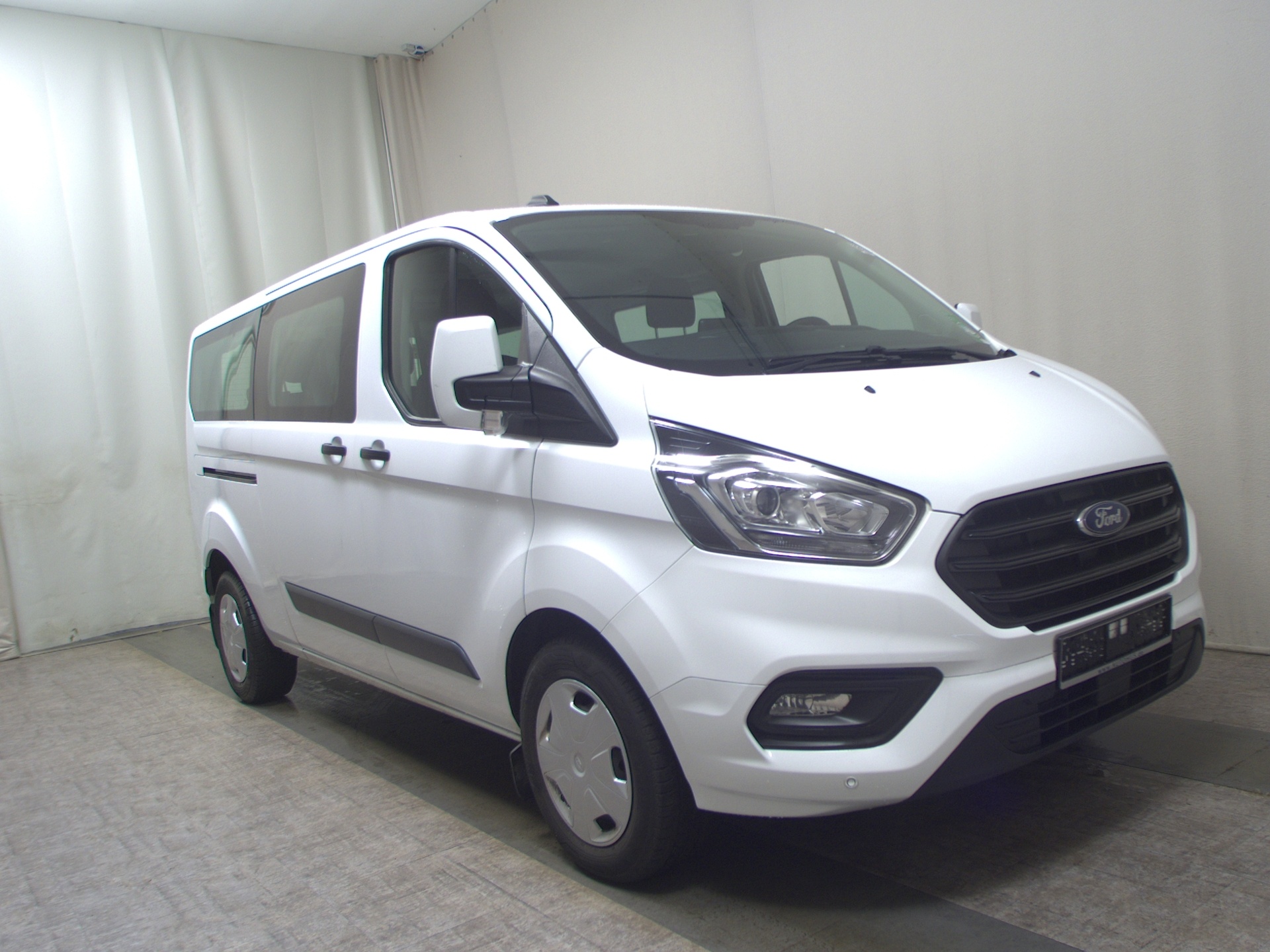 Ford Transit Custom 2.0 EB Trend L2 8-Sitze Navi 3