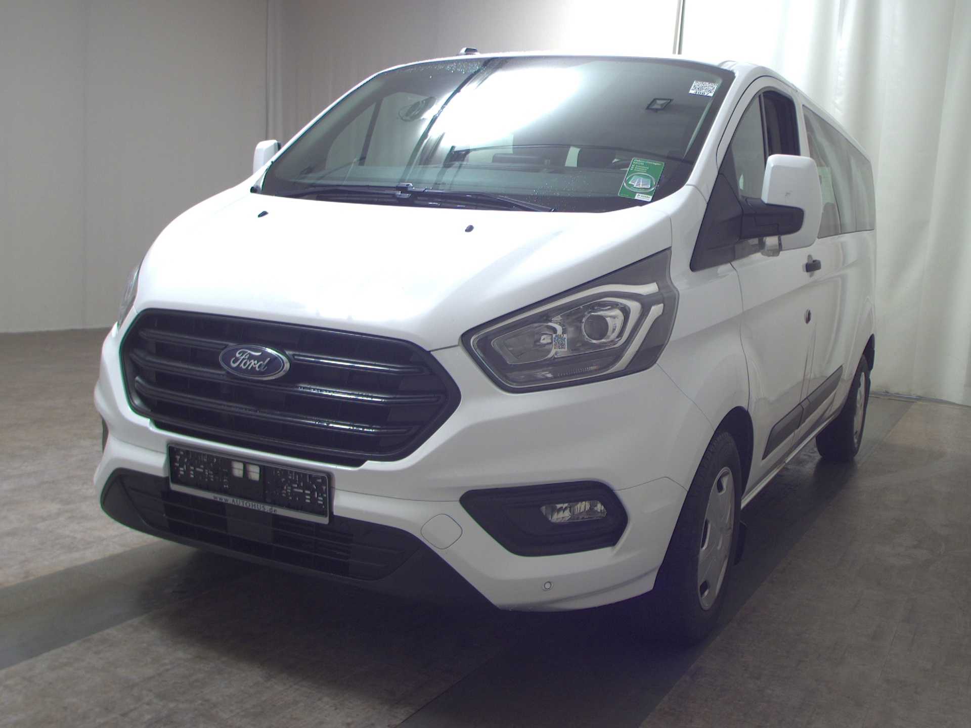 Ford Transit Custom 2.0 EB Trend L2 8-Sitze Navi 2