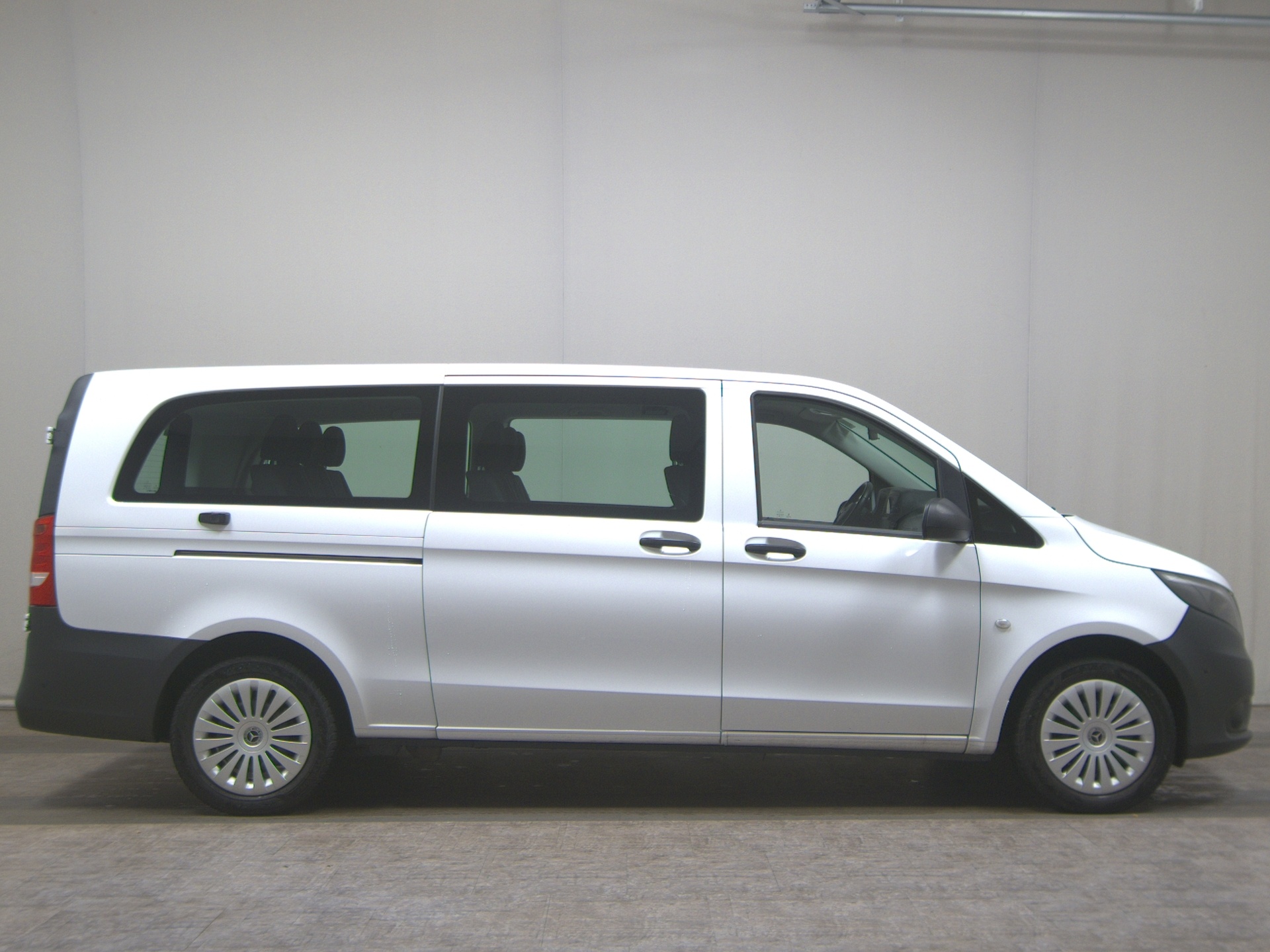 Mercedes-Benz Vito CDI Tourer Pro Extralang 8-Sitze Navi RFK