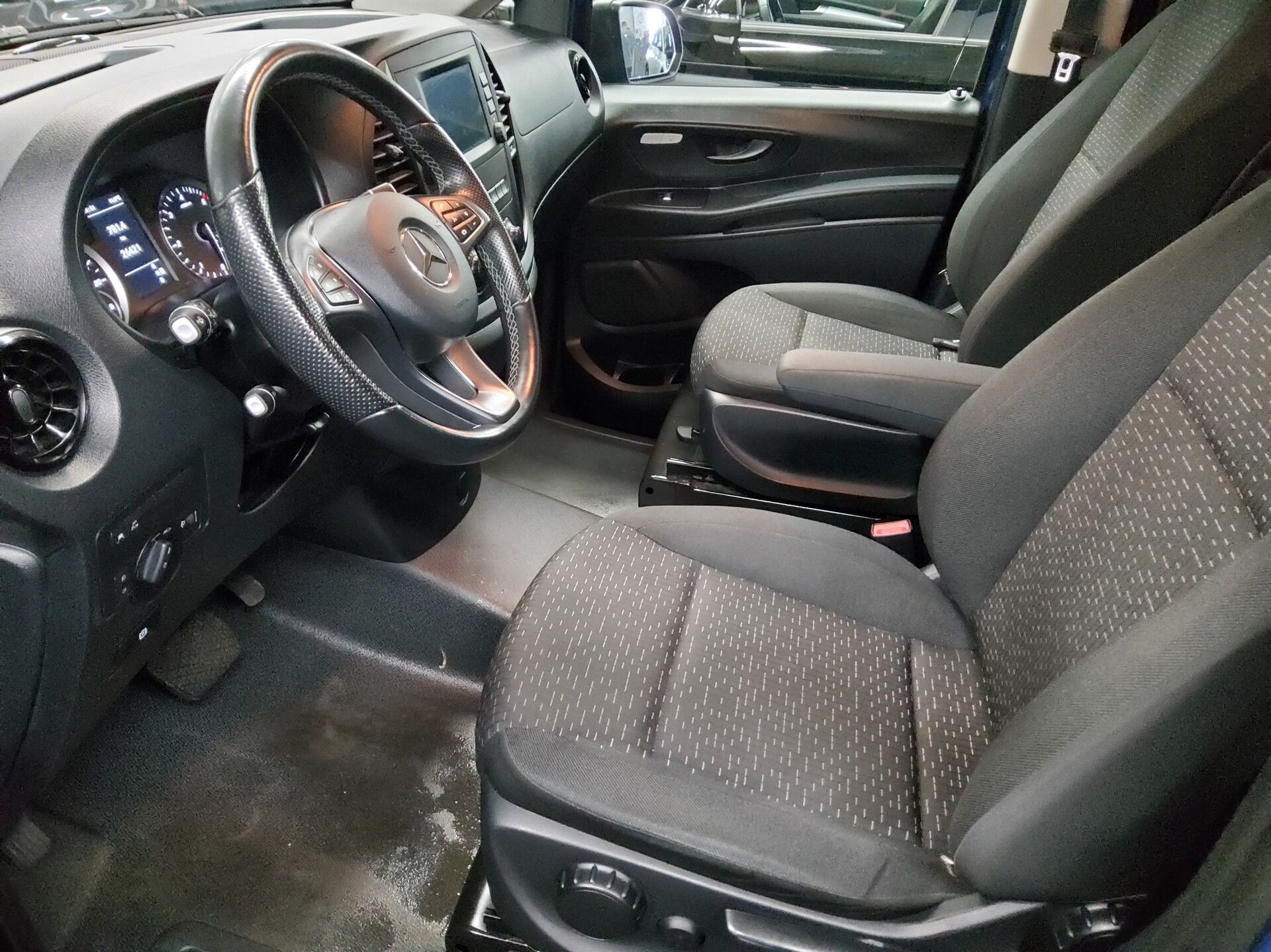 Mercedes-Benz Vito CDI Tourer Pro extralang 8-Sitze Navi RFK 8