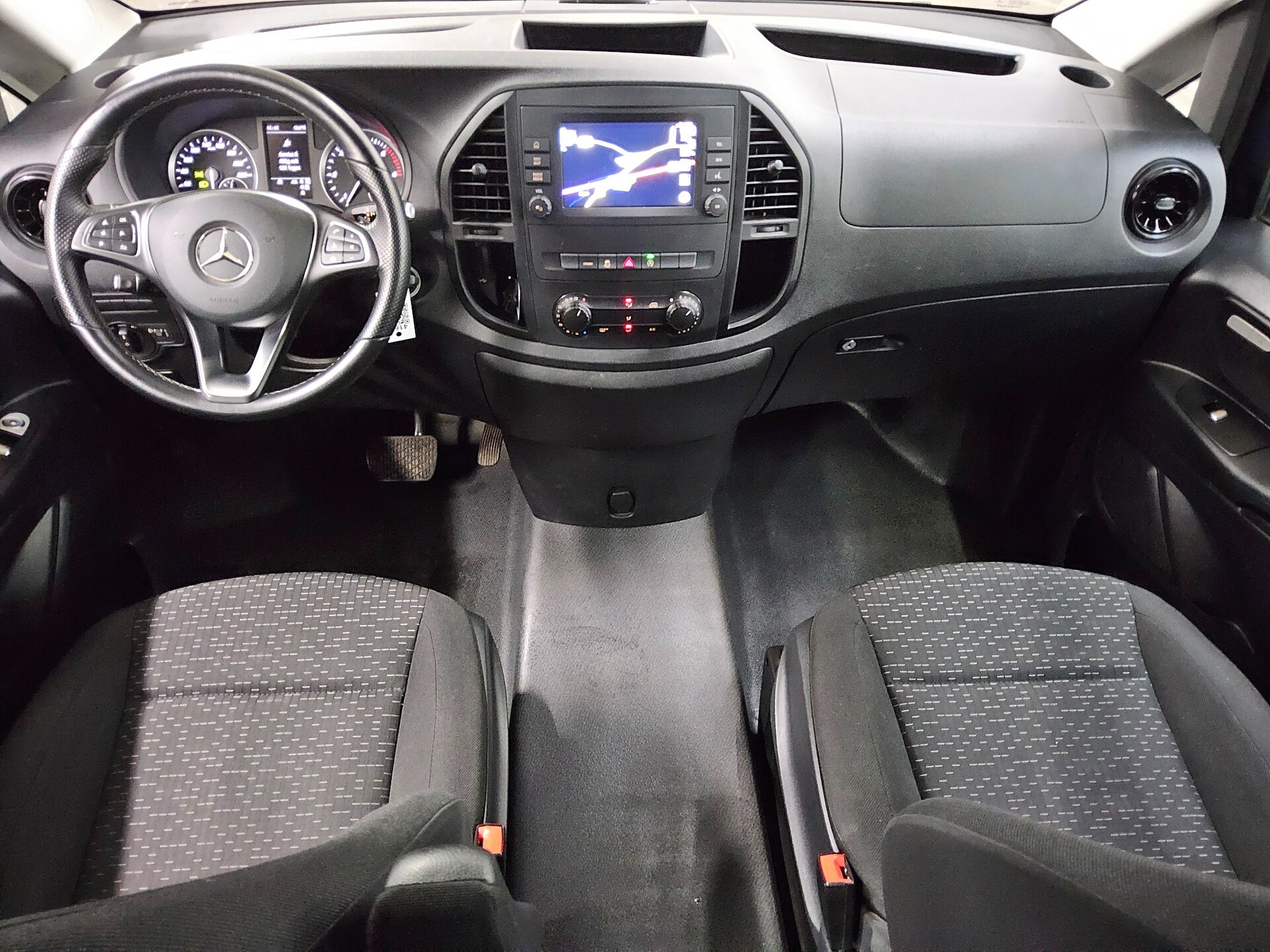 Mercedes-Benz Vito Lang CDI Tourer Pro 8-Sitze Navi RFK 5
