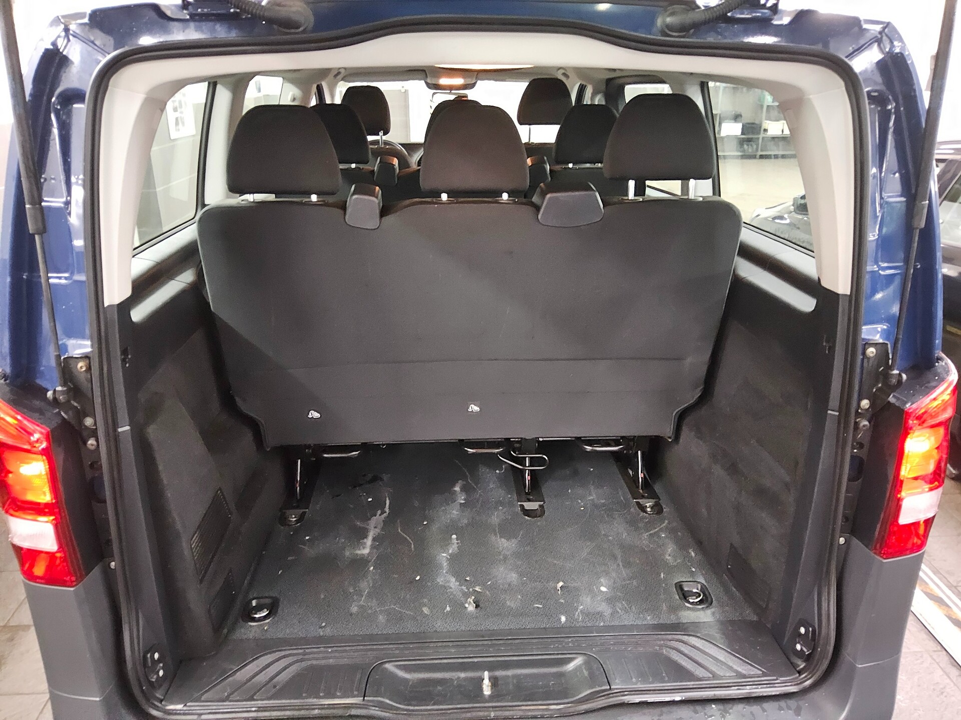 Mercedes-Benz Vito Lang CDI Tourer Pro 8-Sitze Navi RFK 10