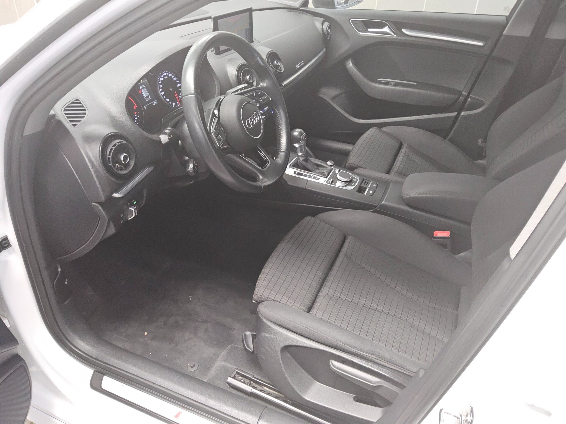 Audi A3 Sportback 35 TDI S-Line Ext. Navi LED ACC 8