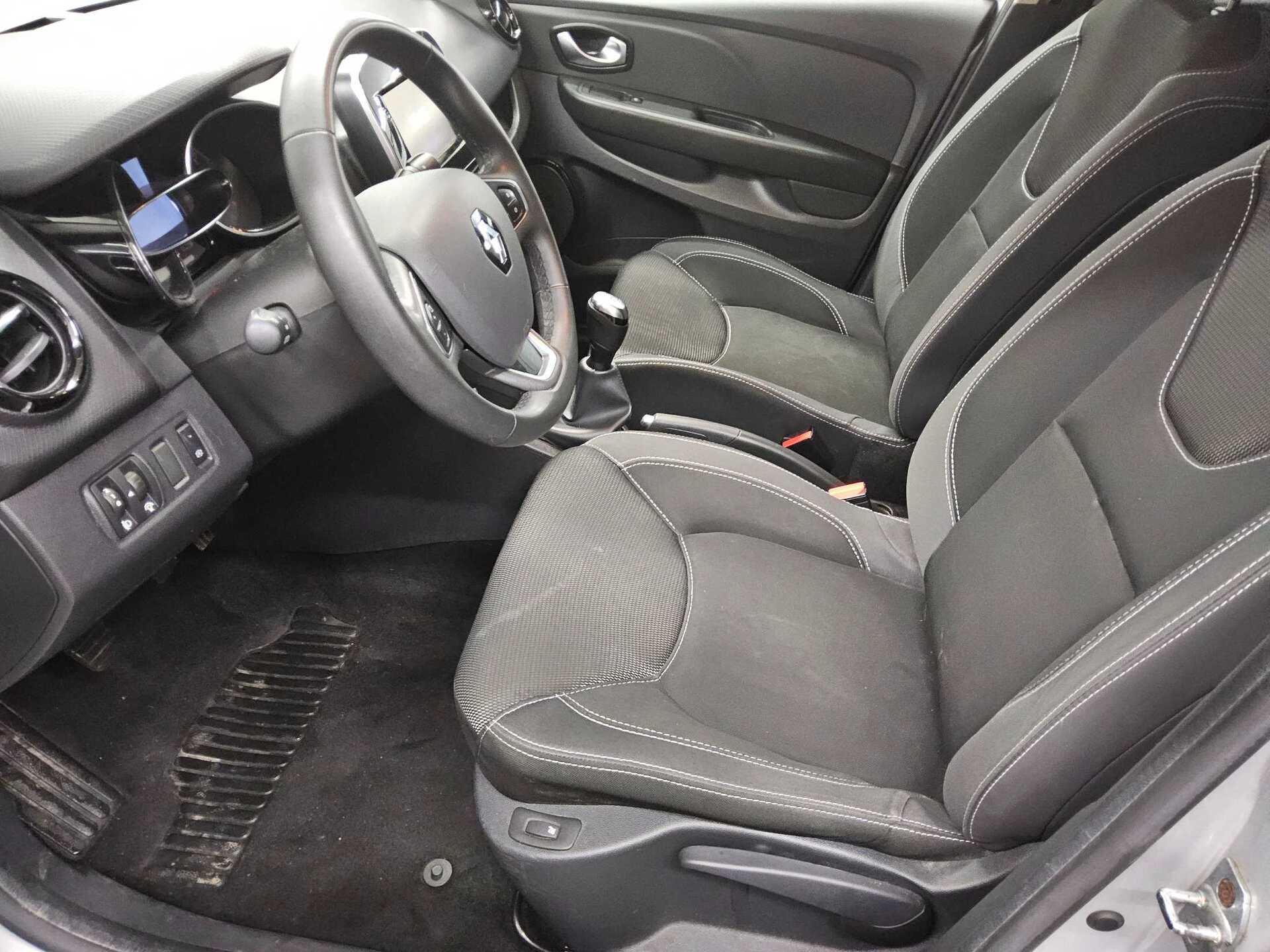 Renault Clio Grandtour 0.9 TCe Life Navi PDC BT 8