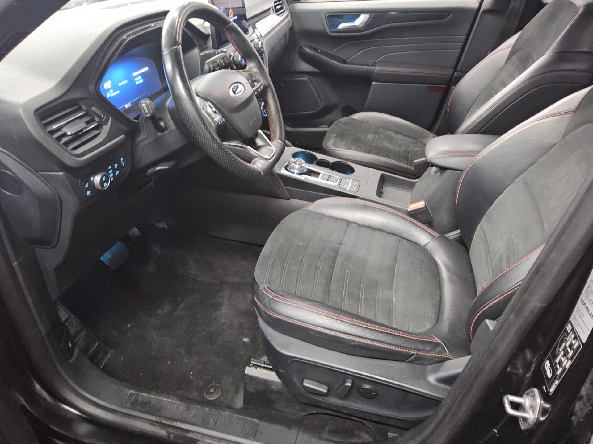 Ford Kuga 2.5 Duratec ST-Line Navi LED ACC RfK AHK 9