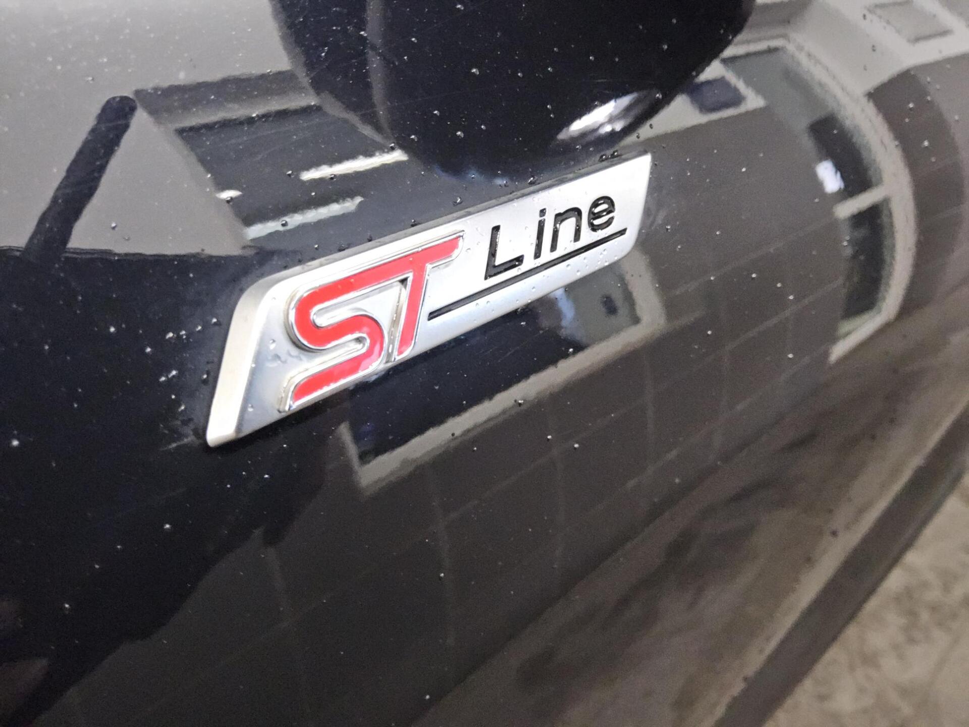 Ford Kuga 2.5 Duratec ST-Line Navi LED ACC RfK AHK 11