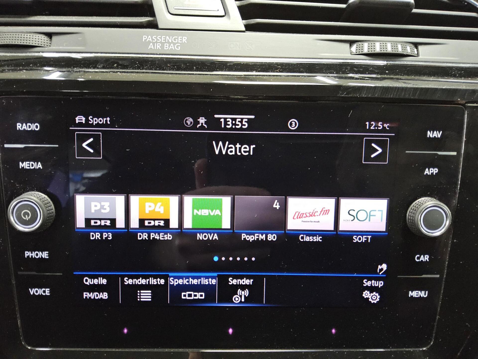 Volkswagen Touran 2.0 TDI Highline 7-Sitze AHK Navi ACC AHK 7