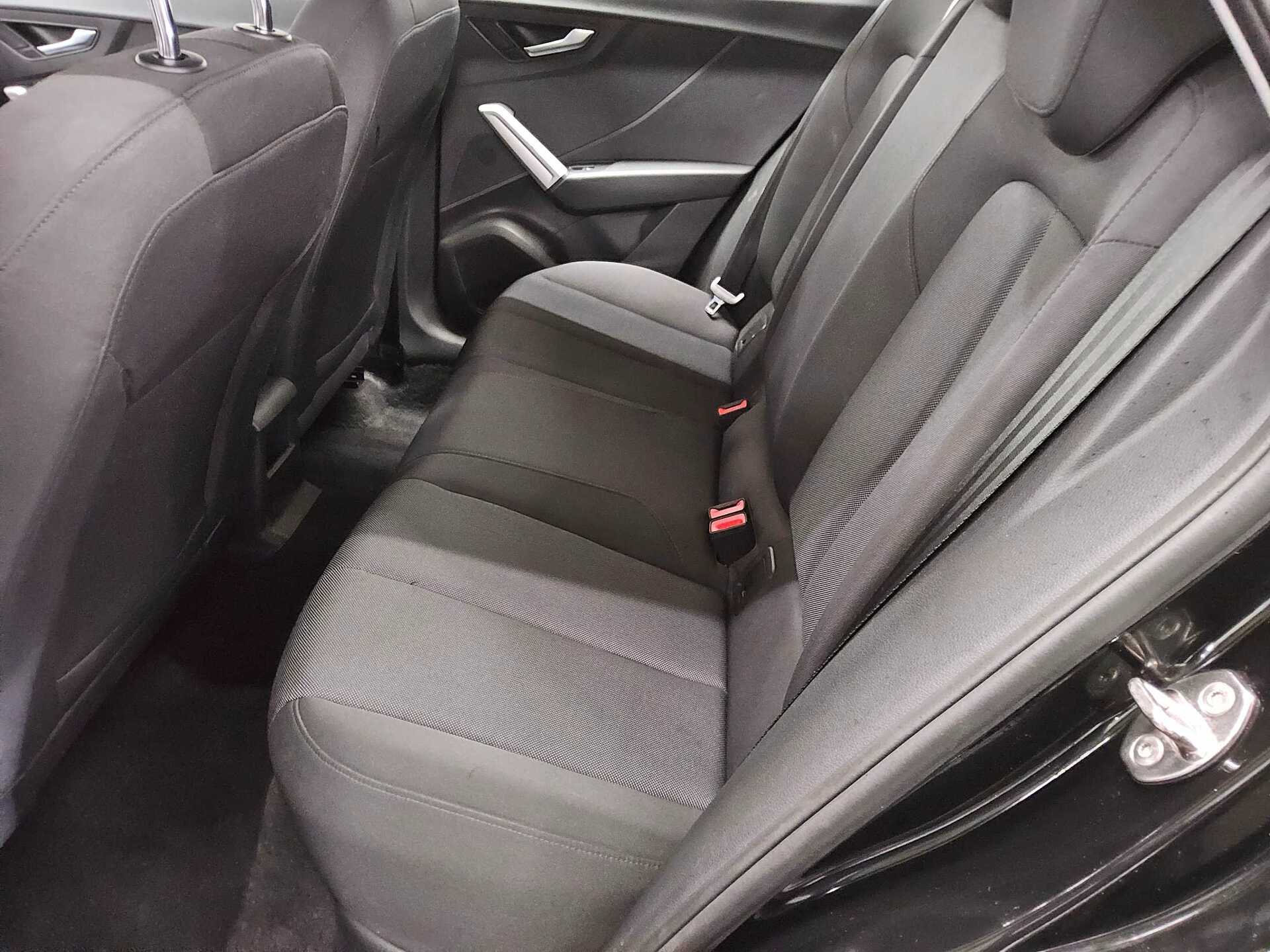 Audi Q2 35 TFSI advanced Navi Matrix vc RfK ACC PDC 13