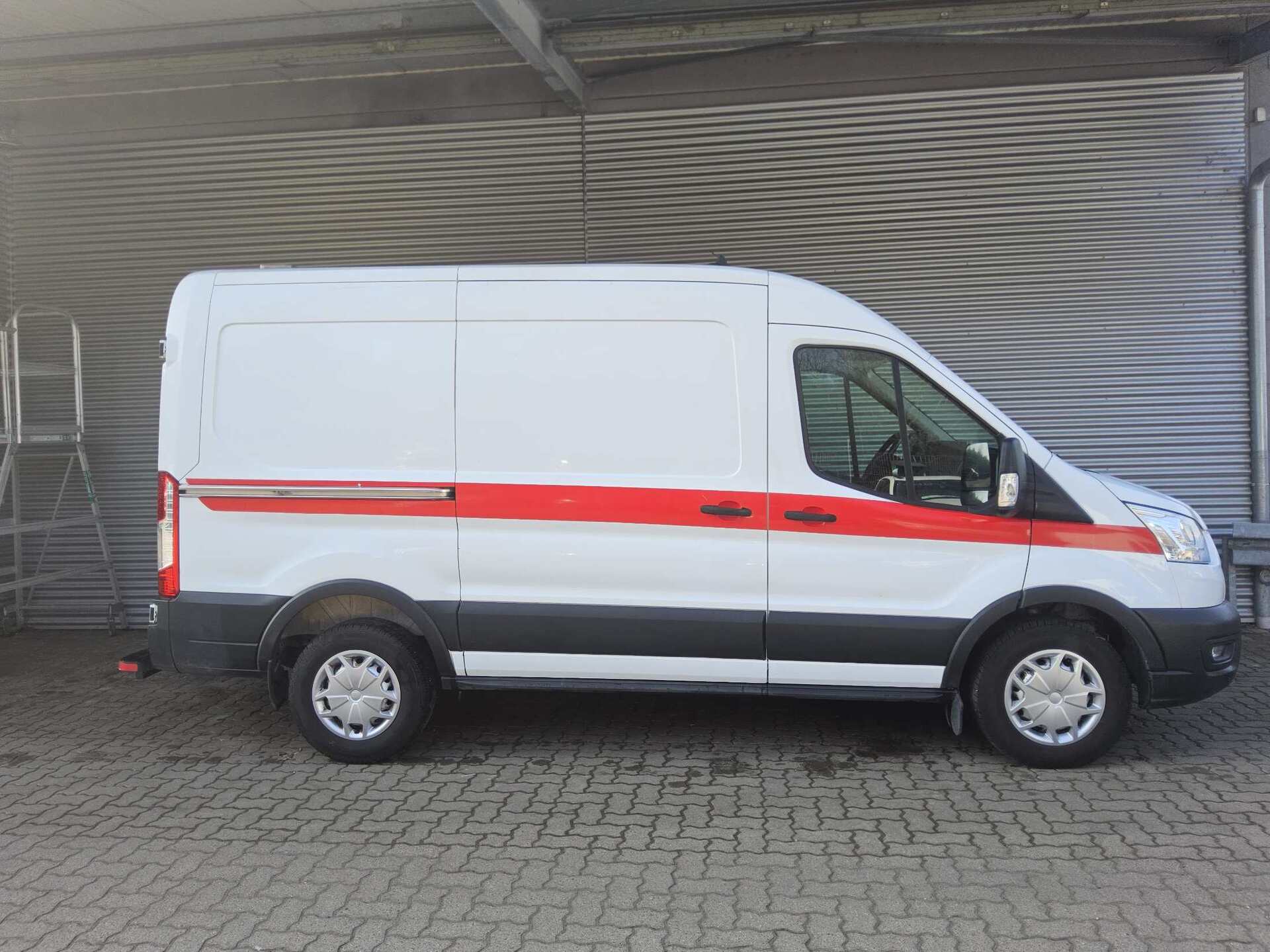 Ford Transit FT 350 2.0 TDCi Trend L2 Navi AHK StHzg