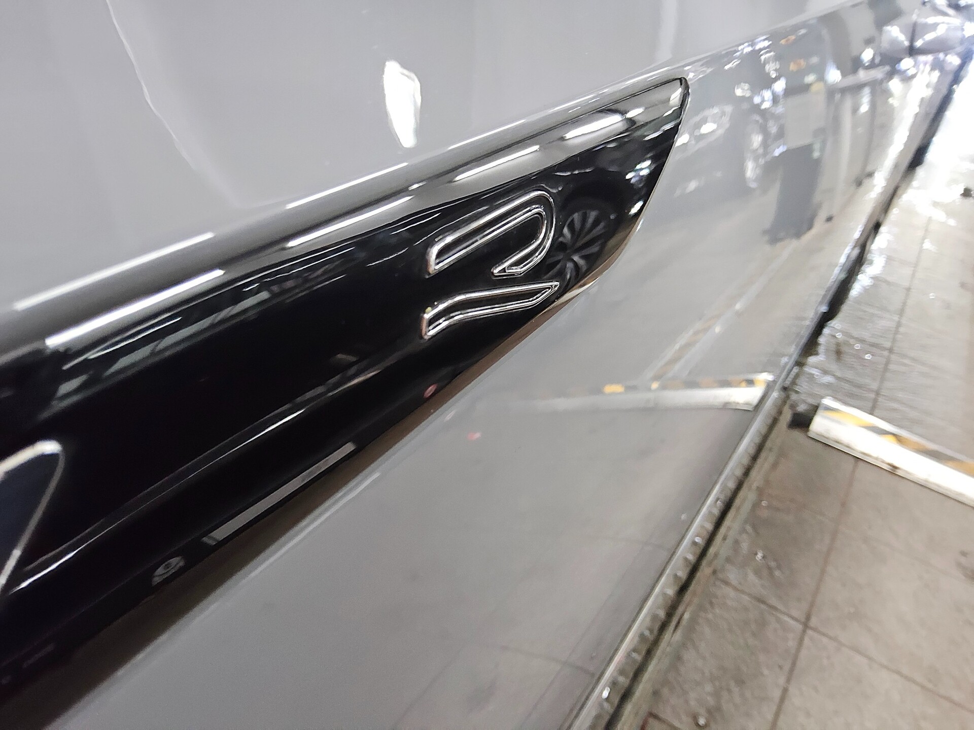 Volkswagen Arteon 2.0 TSI R-Line Navi AID AHK LED RFK 12