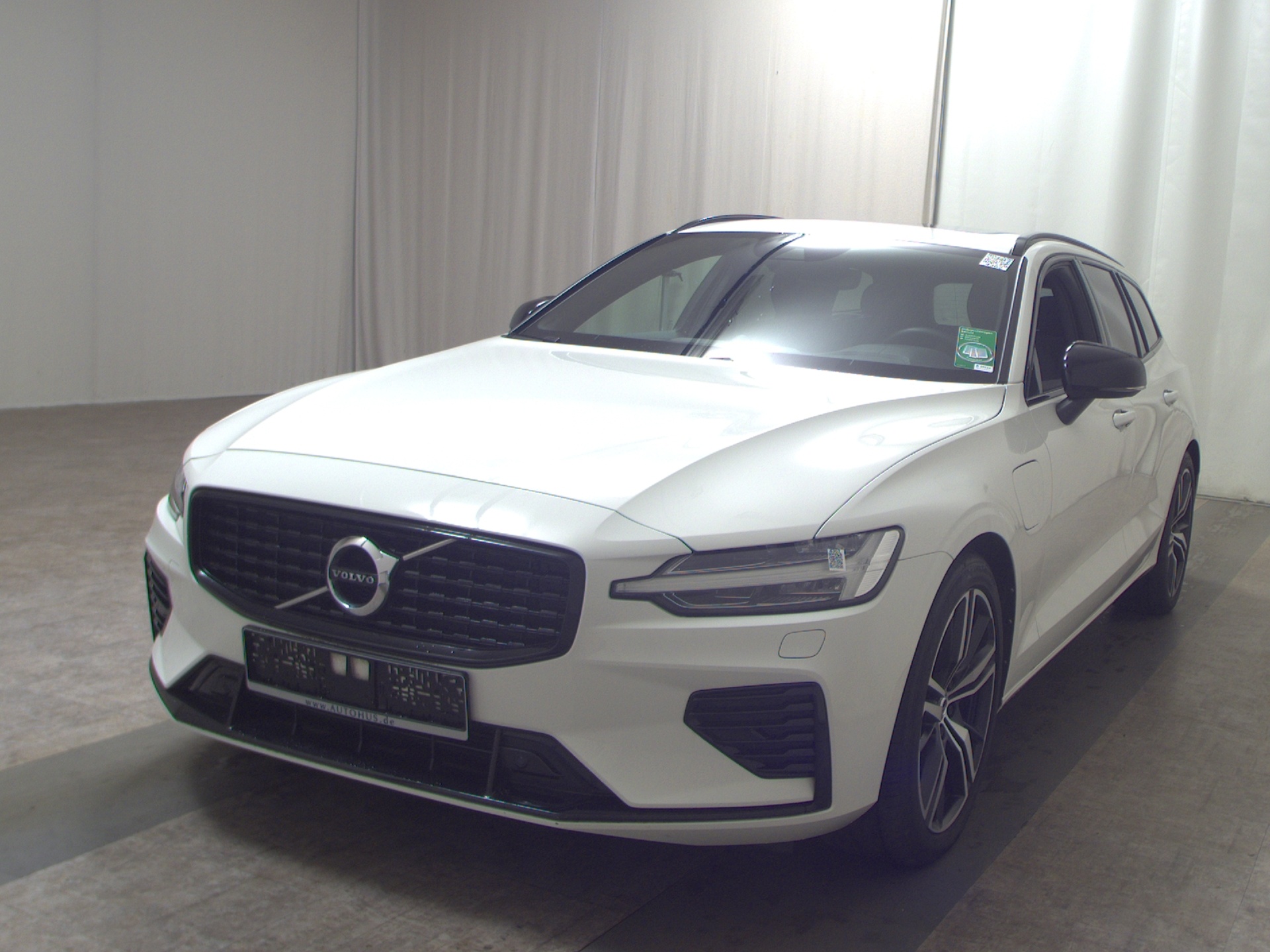 Volvo V60 T6 R-Design Navi Pano LED Sound AHK RFK 2