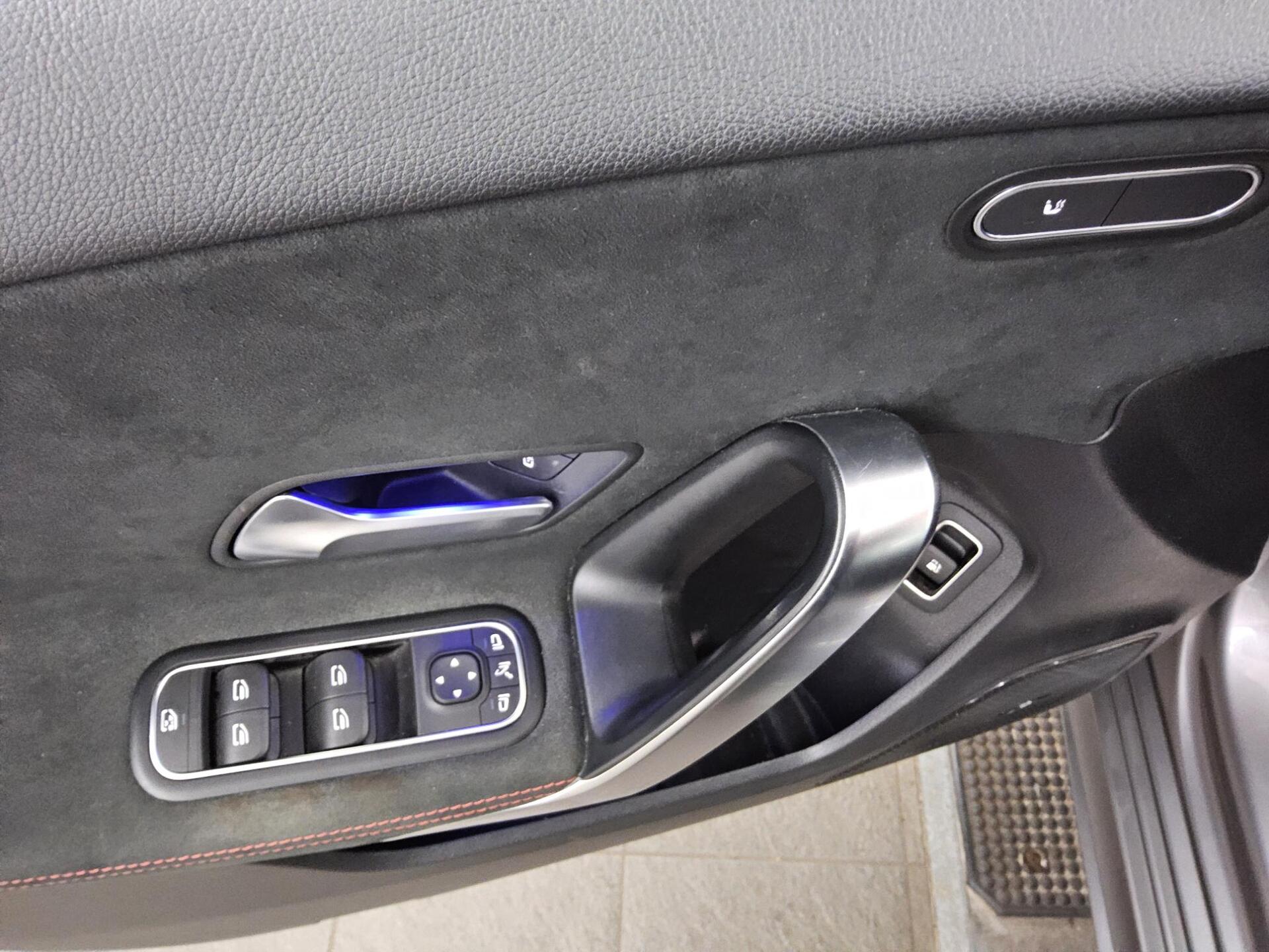 Mercedes-Benz A 250 Lim. e AMG-Line Navi LED Sound MBUX AR RFK 10