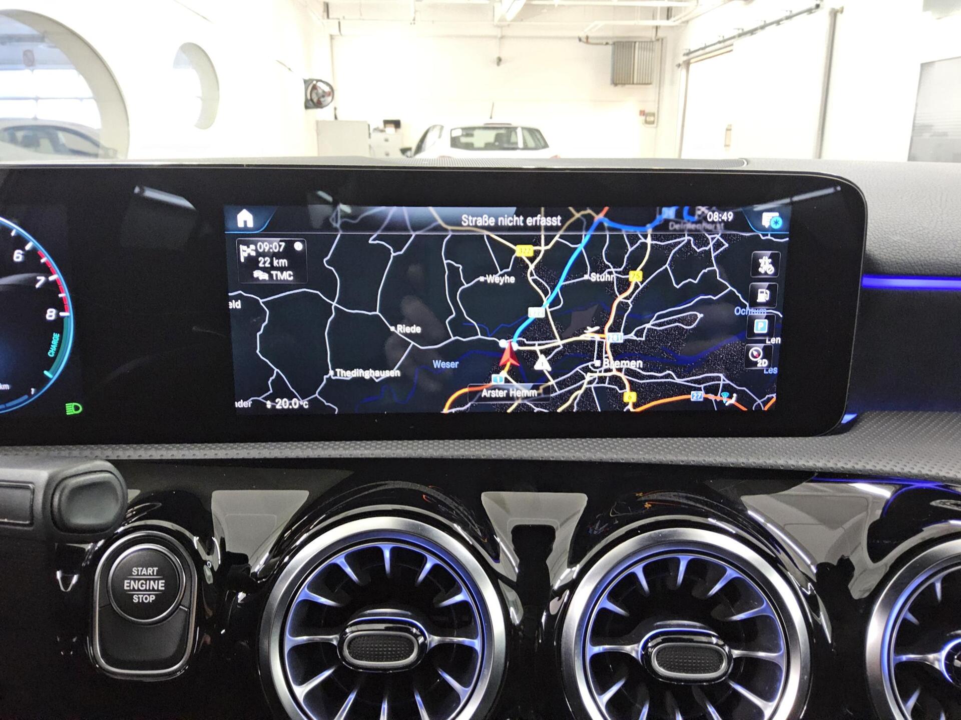 Mercedes-Benz A 250 Lim. e AMG-Line Navi LED Sound MBUX AR RFK 7