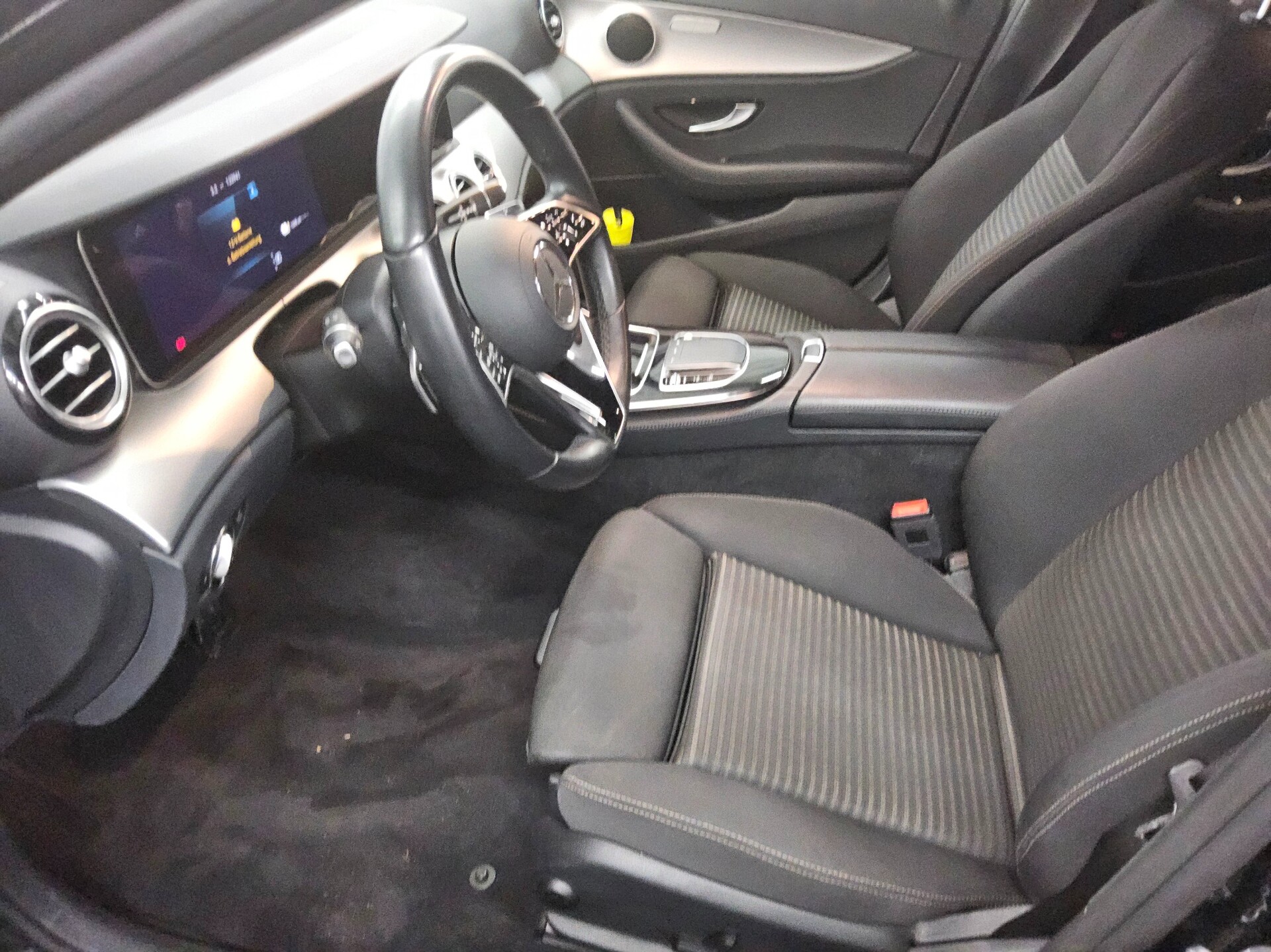 Mercedes-Benz E 300 de Avantgarde Navi LED Widescreen RFK 9