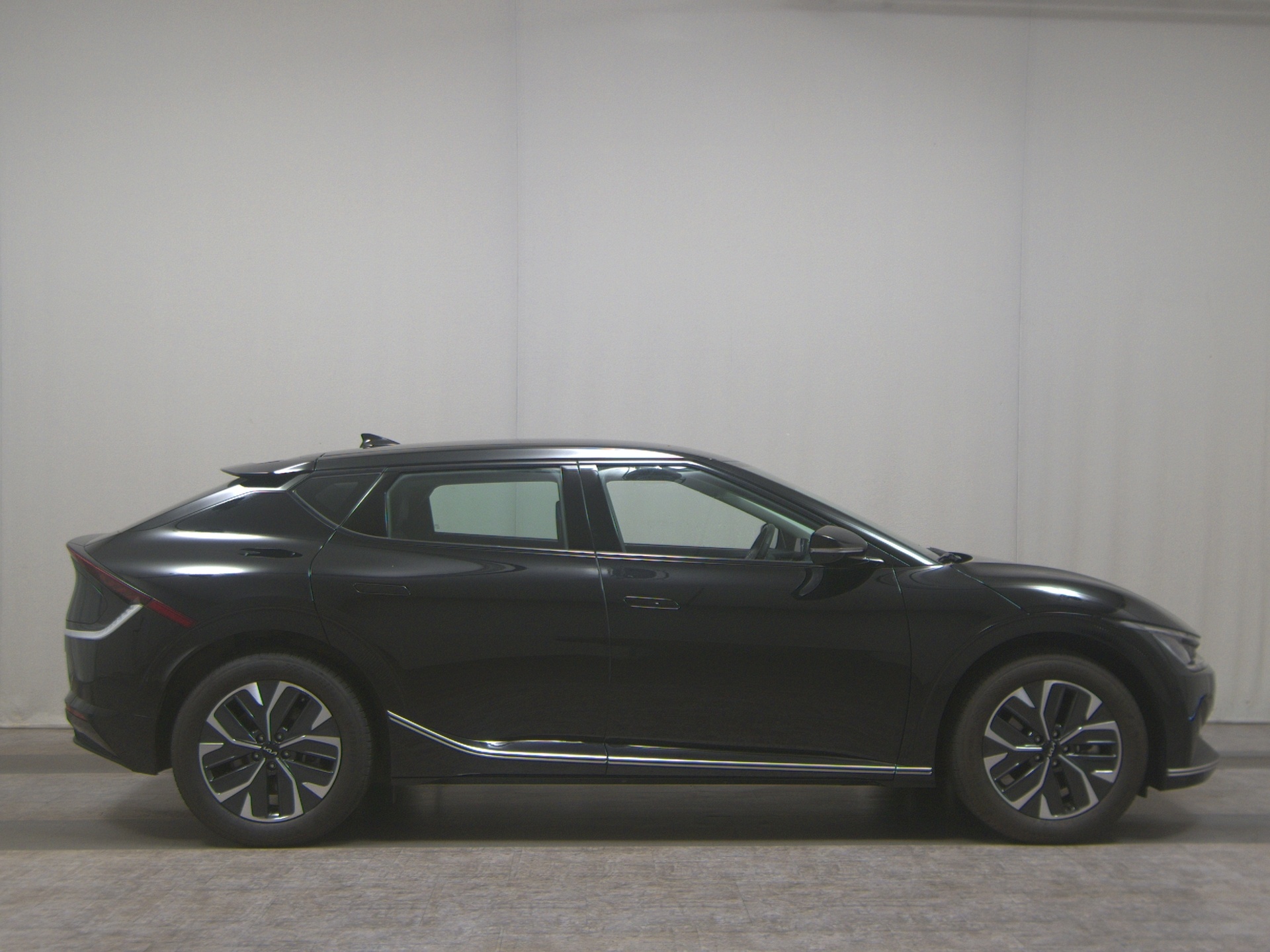 Kia EV6 58 kWh 2WD Leder Navi LED RfK ACC Ambiente