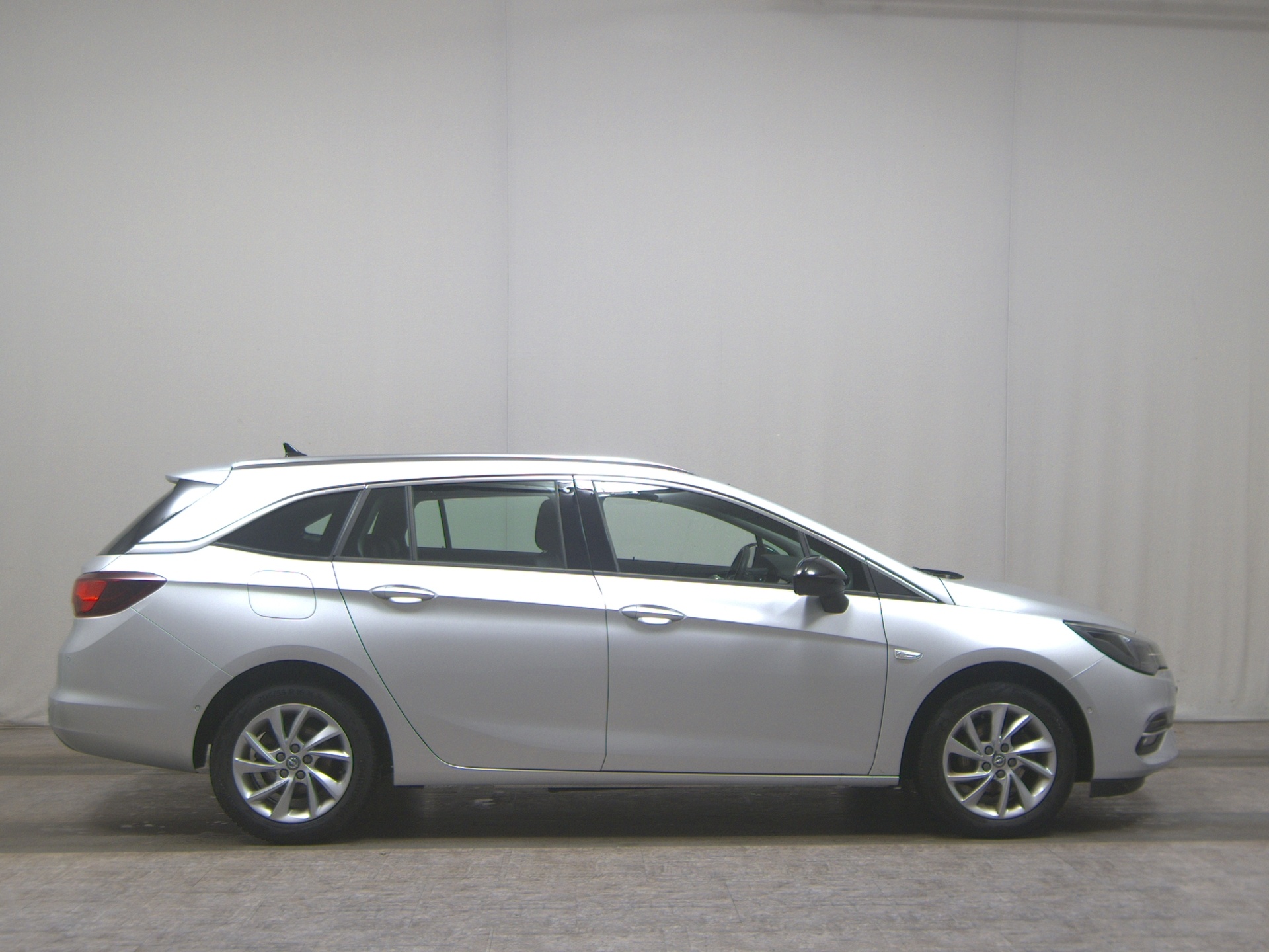 Opel Astra ST 1.2 Turbo Elegance T-Leder Navi LED