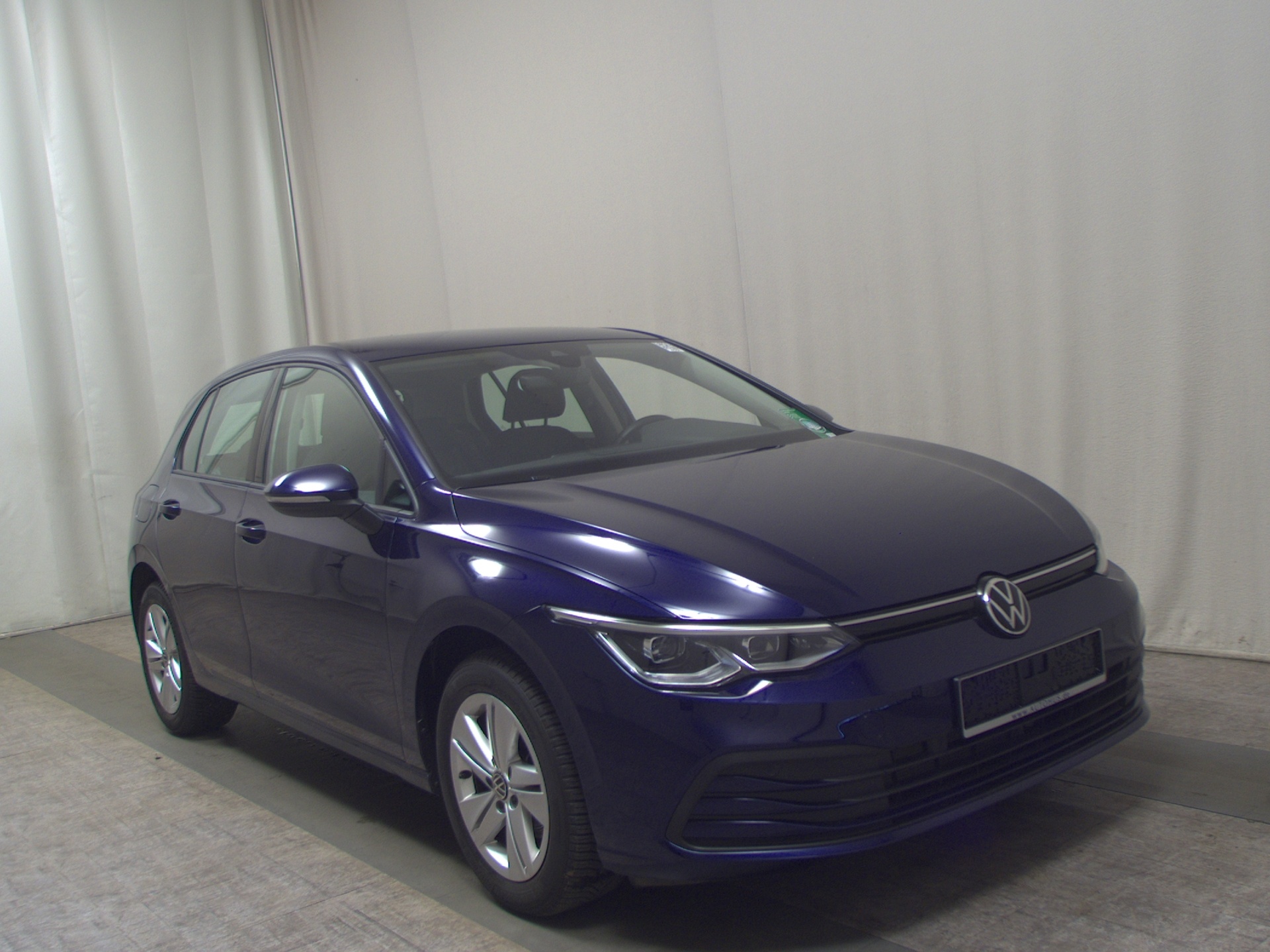 Volkswagen Golf-8 1.5 TSI Life Navi LED+ DC Lenkradheizung 3