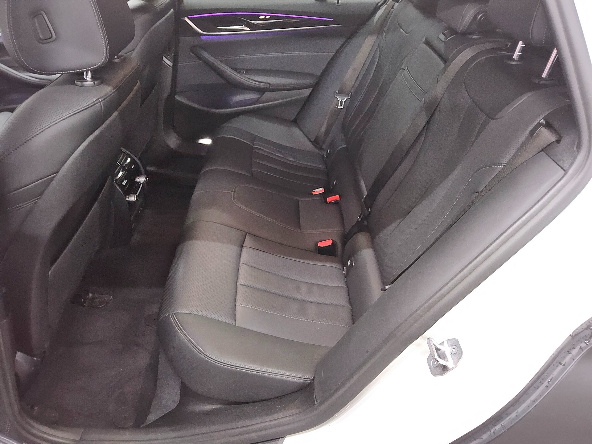 BMW 520dA Touring xDr Leder Navi LC Prof. HuD Laser 13