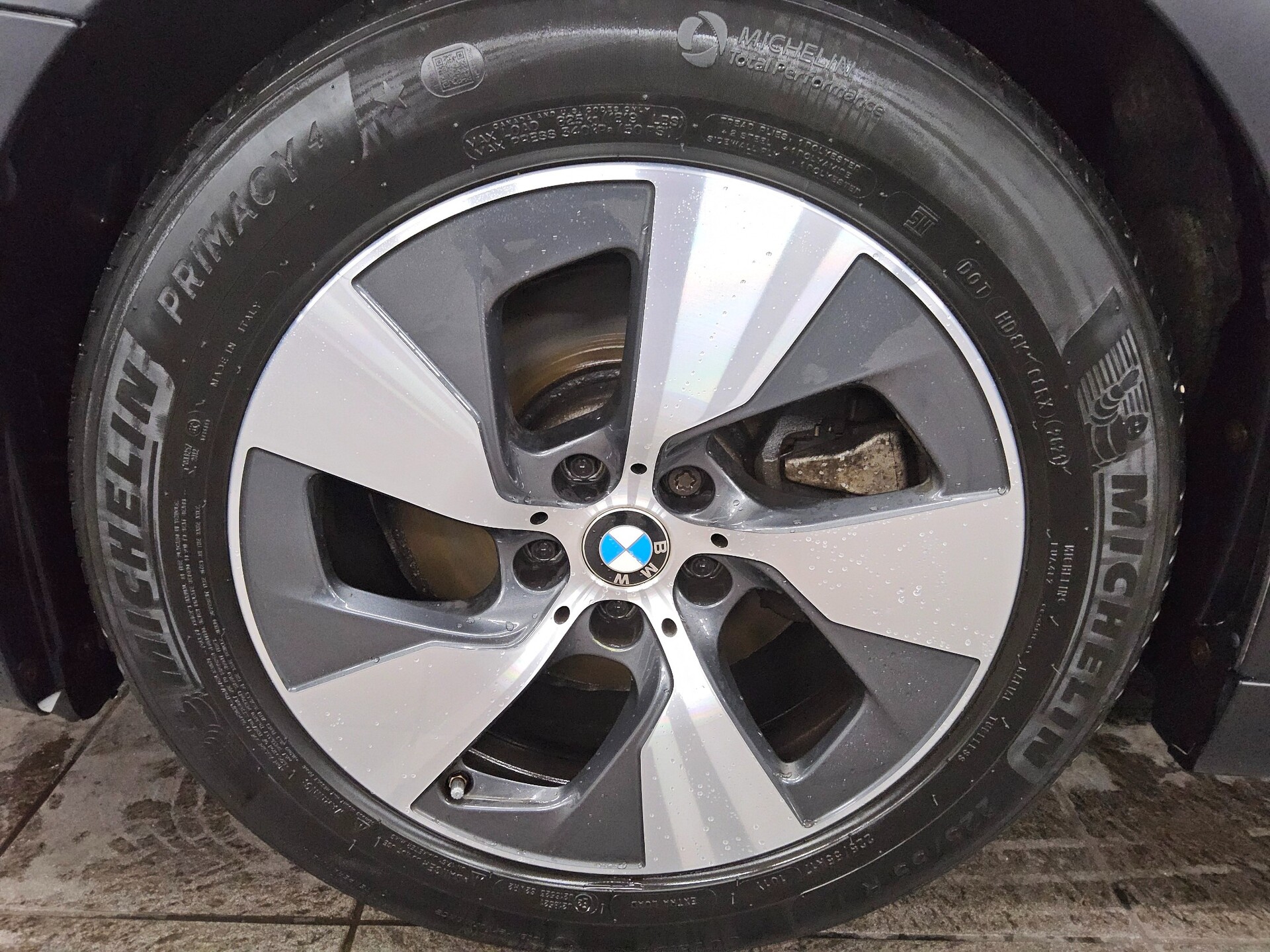 BMW 520dA Touring xDr Leder Navi LC Prof. HuD Laser 11